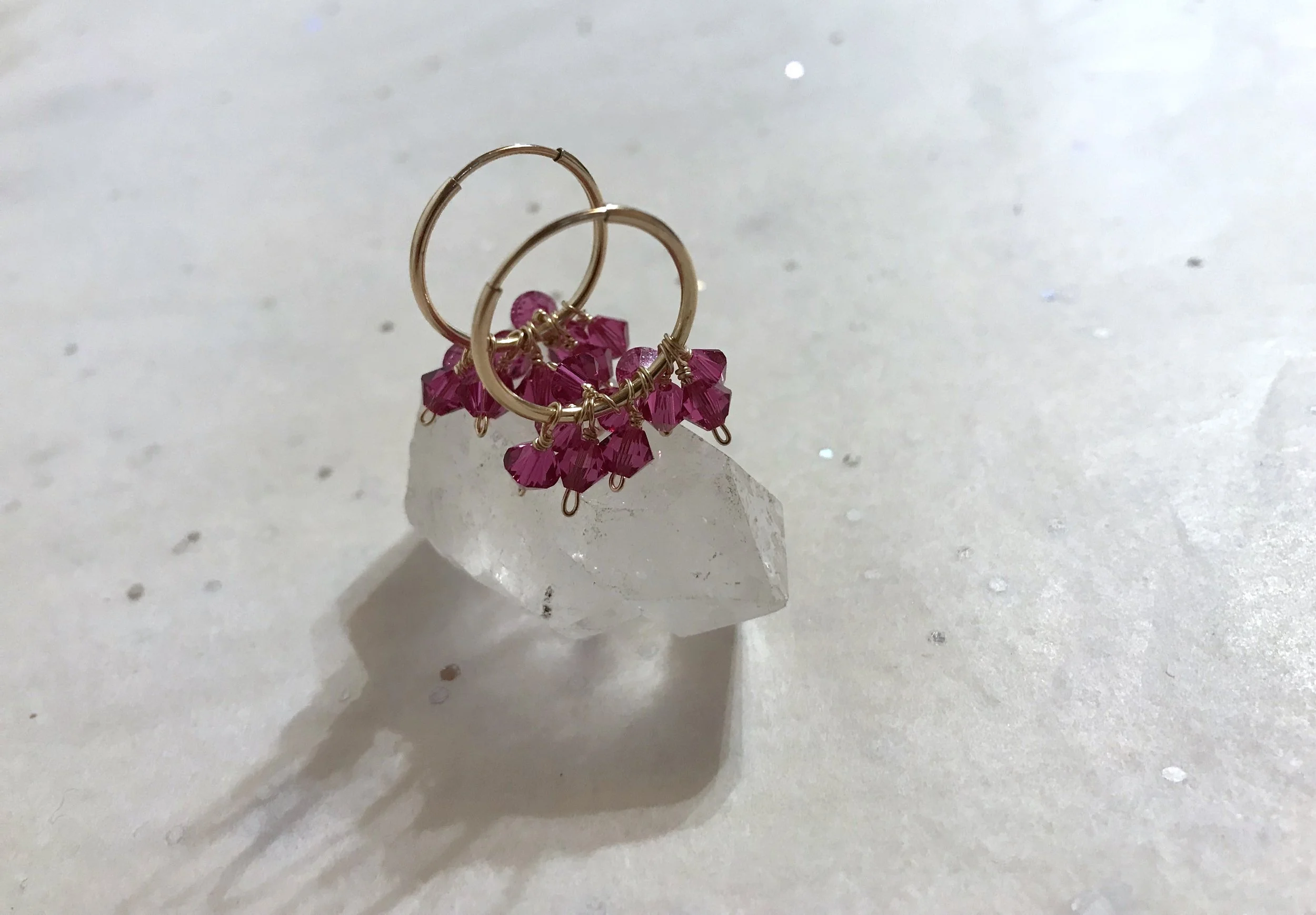 BABY CAKE, fuchsia pop, gold 