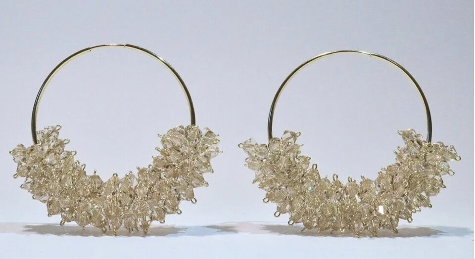 QUEEN BEE, dusty, gold 