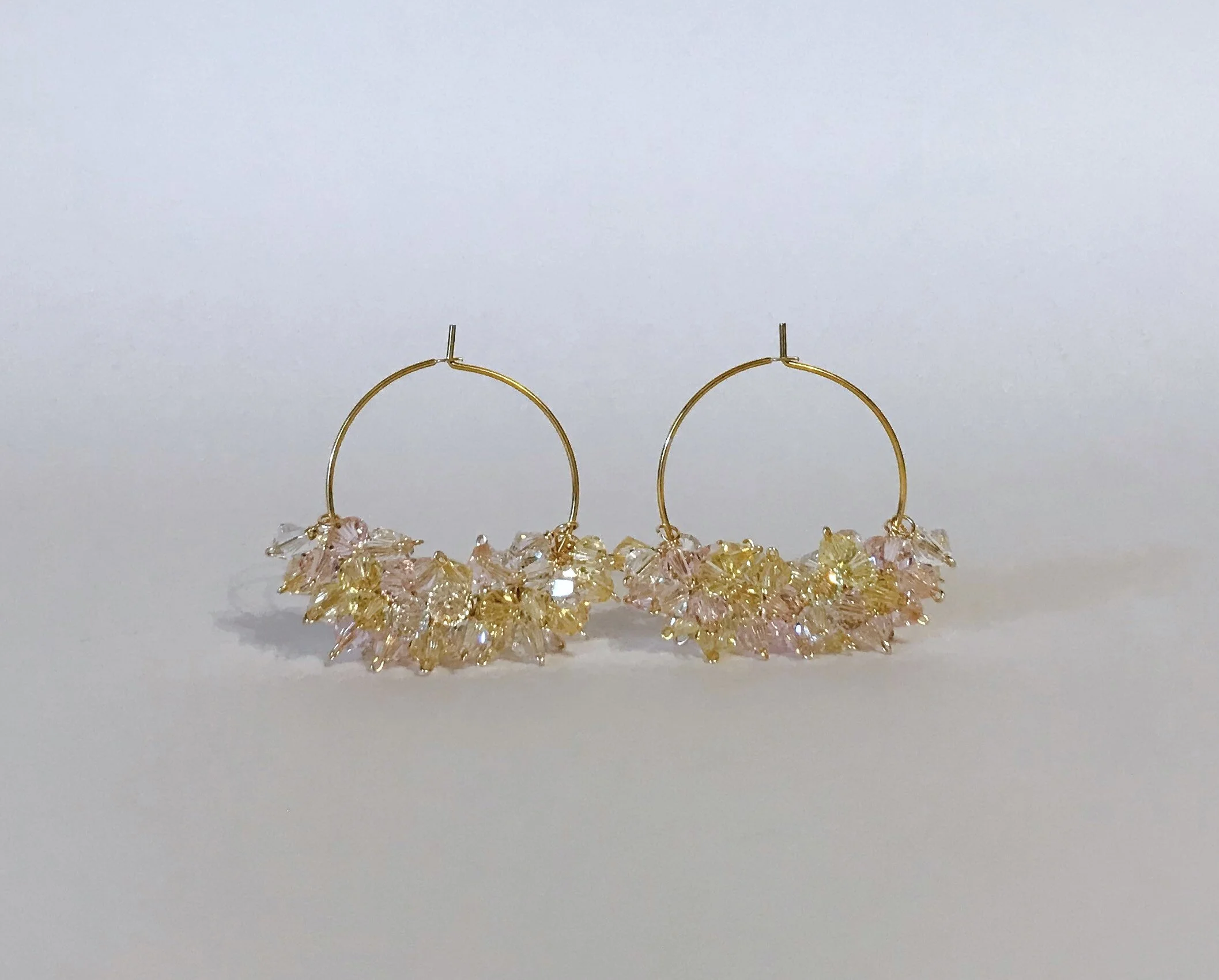 MAMA HYDRANGEA, butter and buns, gold 