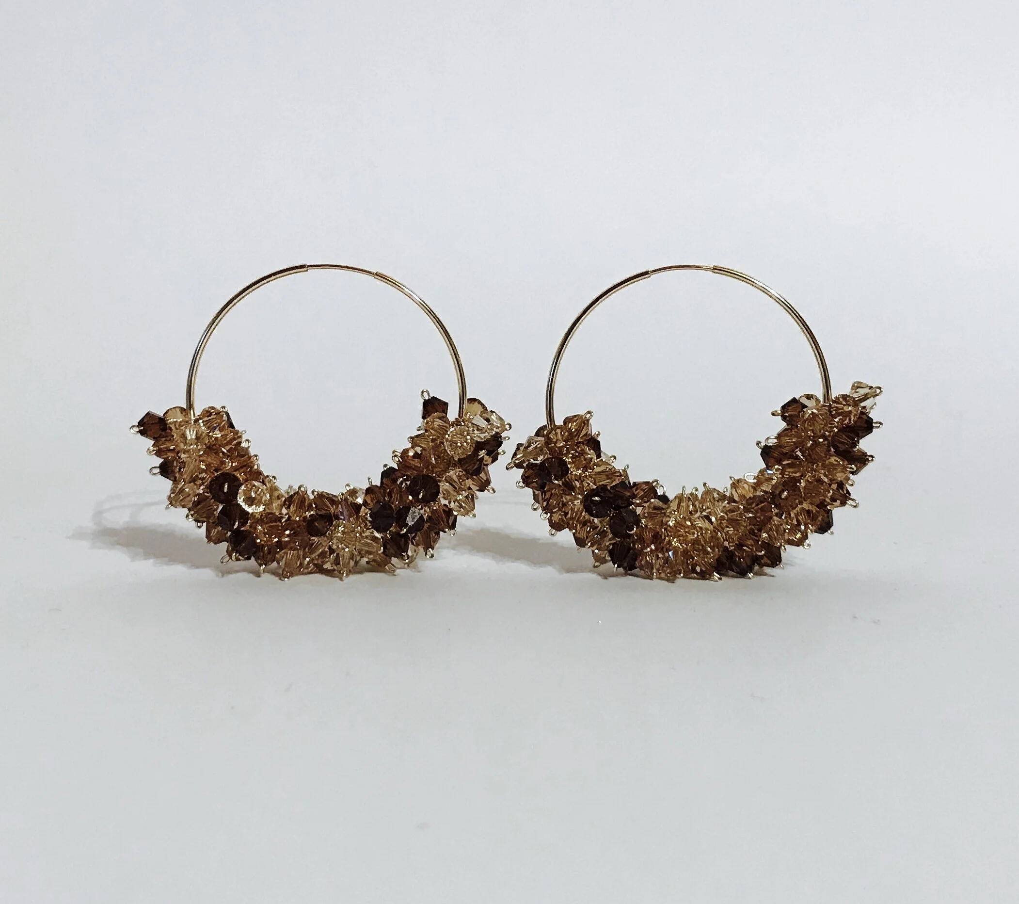 QUEEN BEE, golden,  gold 