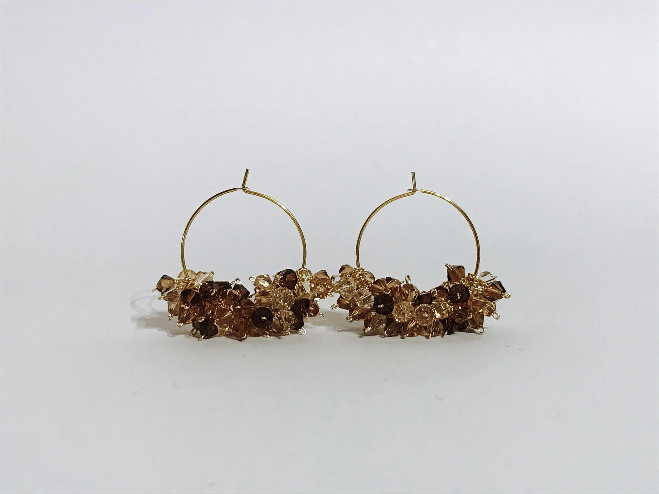 MAMA HYDRANGEA, golden, gold