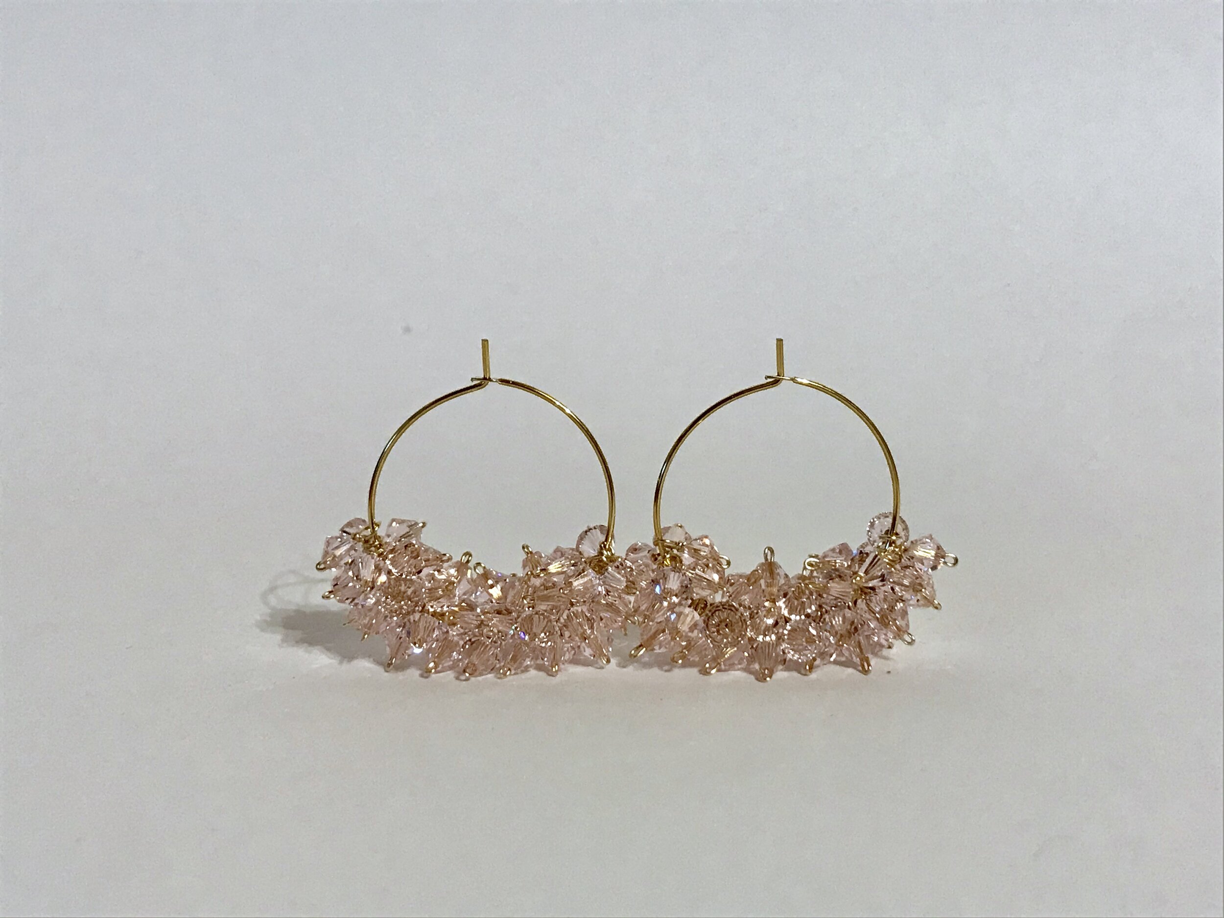 MAMA HYDRANGEA, sugar pie, gold 