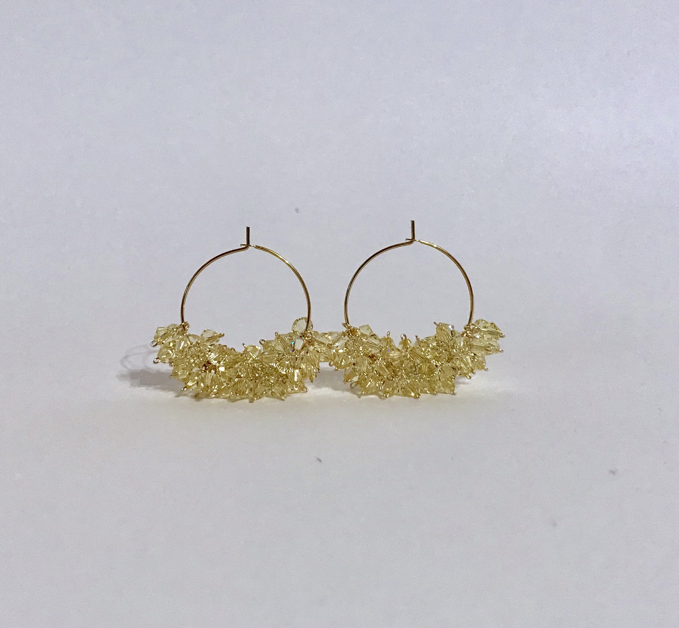 MAMA HYDRANGEA, lemon pie, gold 