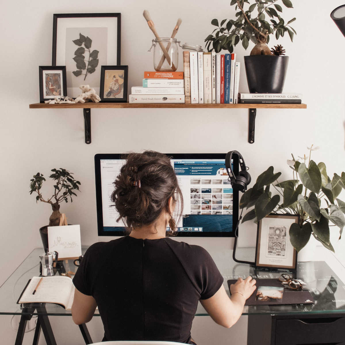photo noomadia au bureau jennifer.png
