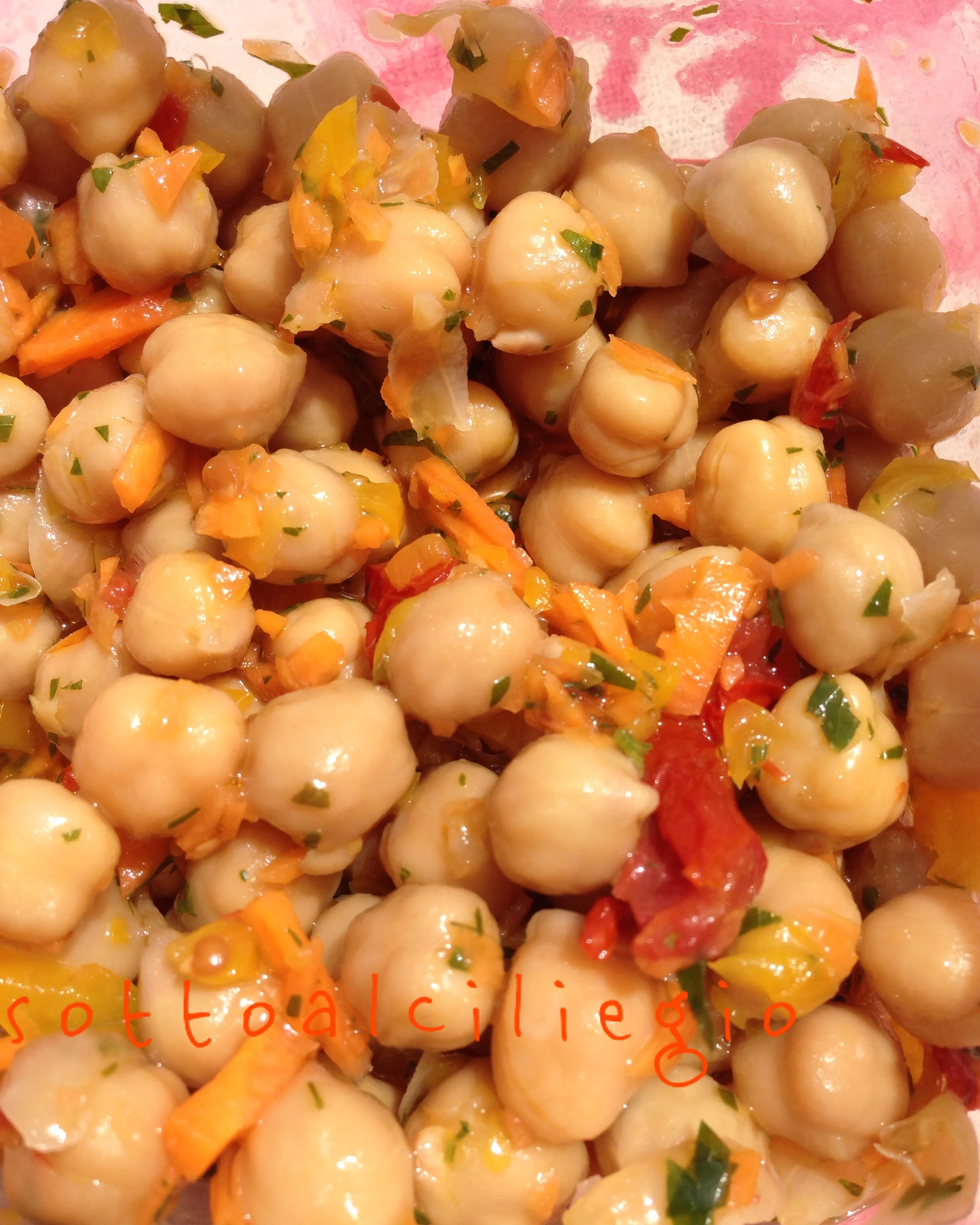 Insalata di ceci estiva