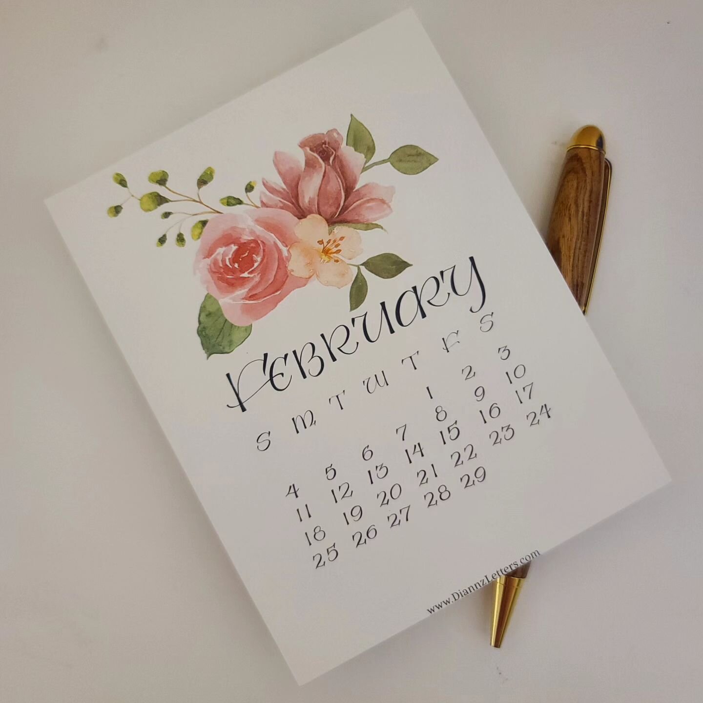 Happy February!

#handlettering #calligraphy #pointedpenuncial #watercolor #watercolorflorals #deskcalendar #meridiancalligrapher #idaho #madeinidaho #madeinusa
#Ilovemyjob #rosesarepink #dadmadepen