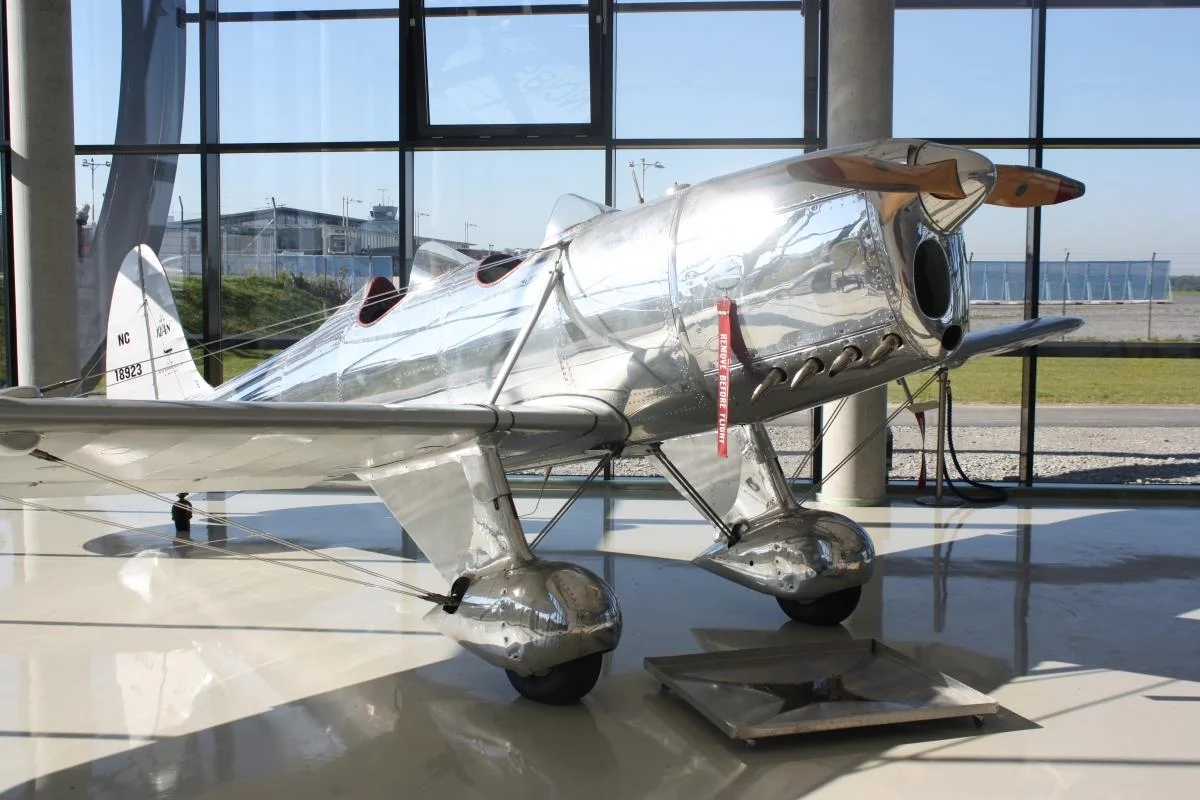 18923 holloway 1.jpg