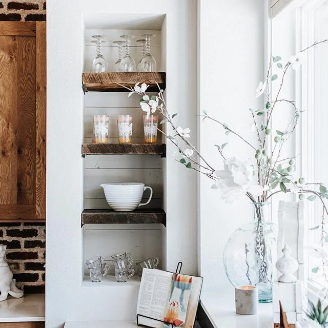 When the talented @sierraannphotography posted this picture of the textured shelves uniquely placed by my amazing architect it reminded me of all the details that go into designing a home. The nooks and crannies for some people might be dust collecto