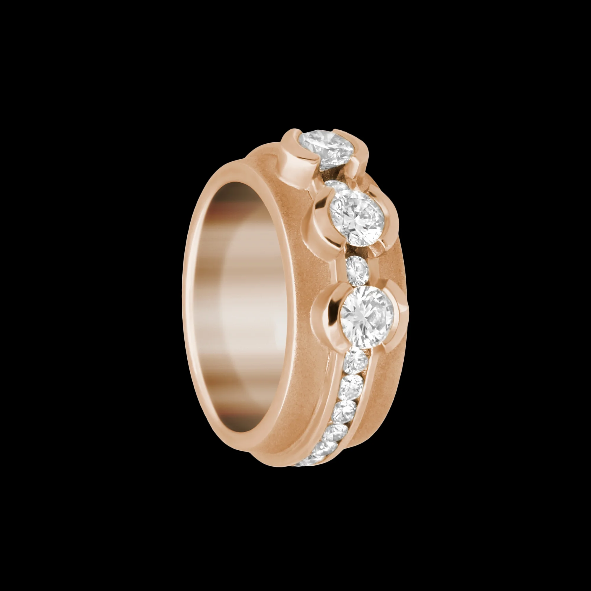 FRIDA | Fine Jewellery. Elska Collection. Round ring in 18kt pink gold set with brilliant-cut diamonds. Tri-stone. View1.