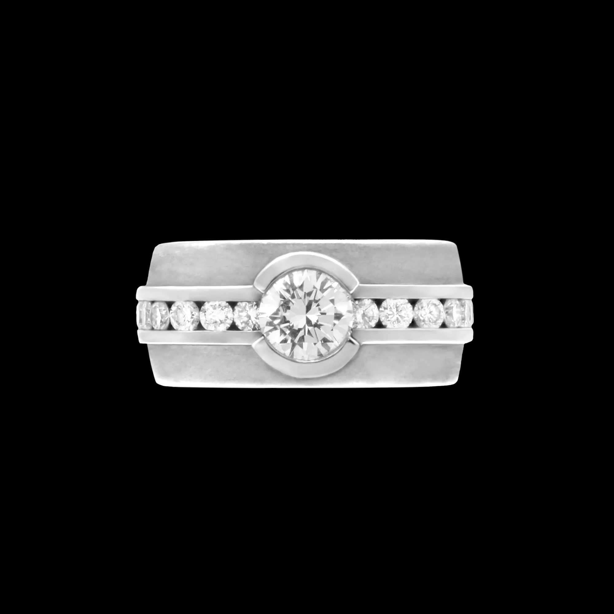 FRIDA | Fine Jewellery. Elska Collection. Round ring in 18kt palladium white gold set with brilliant-cut diamonds. View3.