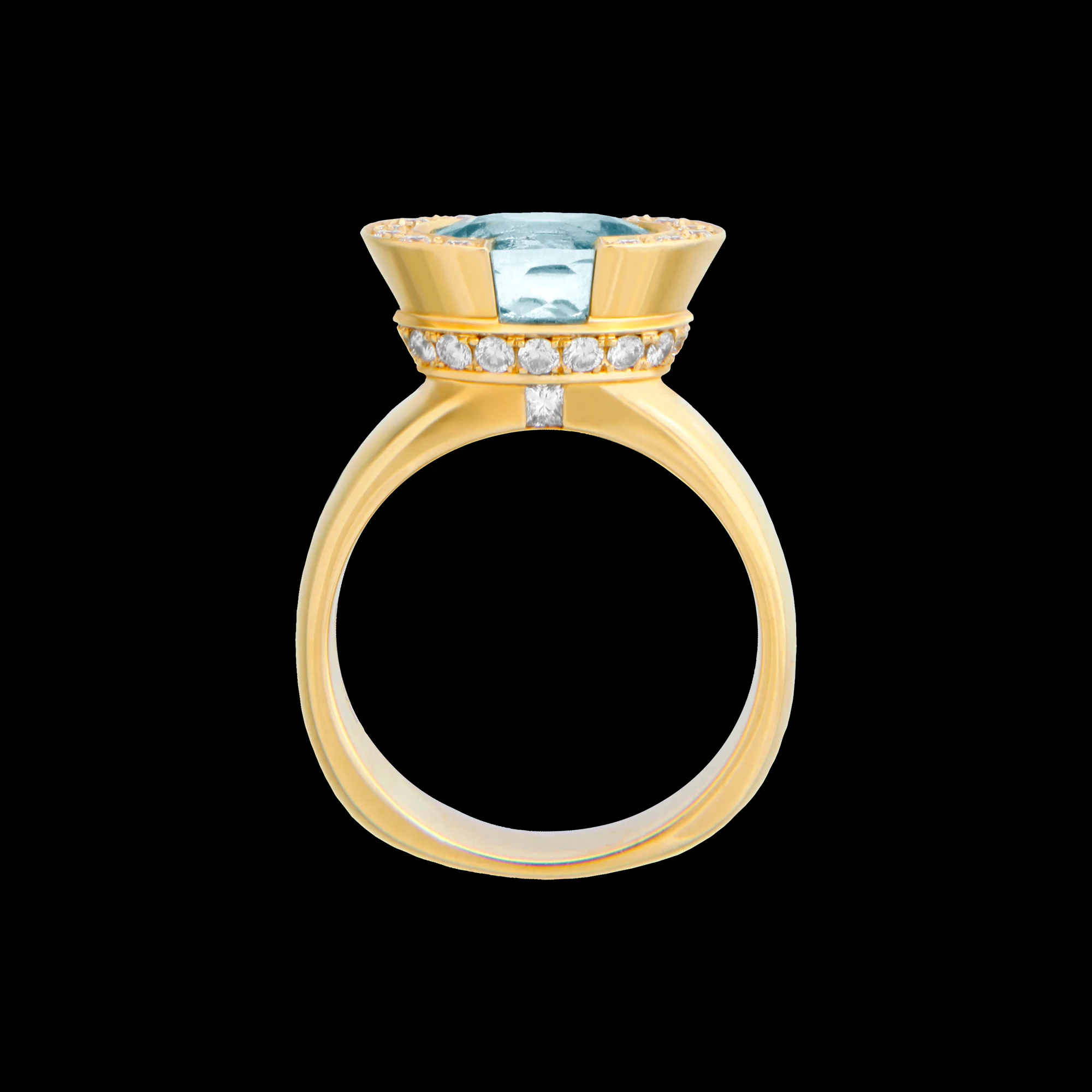 FRIDA | Fine Jewellery. Celestial Collection. Luna ring in 18kt yellow gold set with an aquamarine and diamonds. View2.