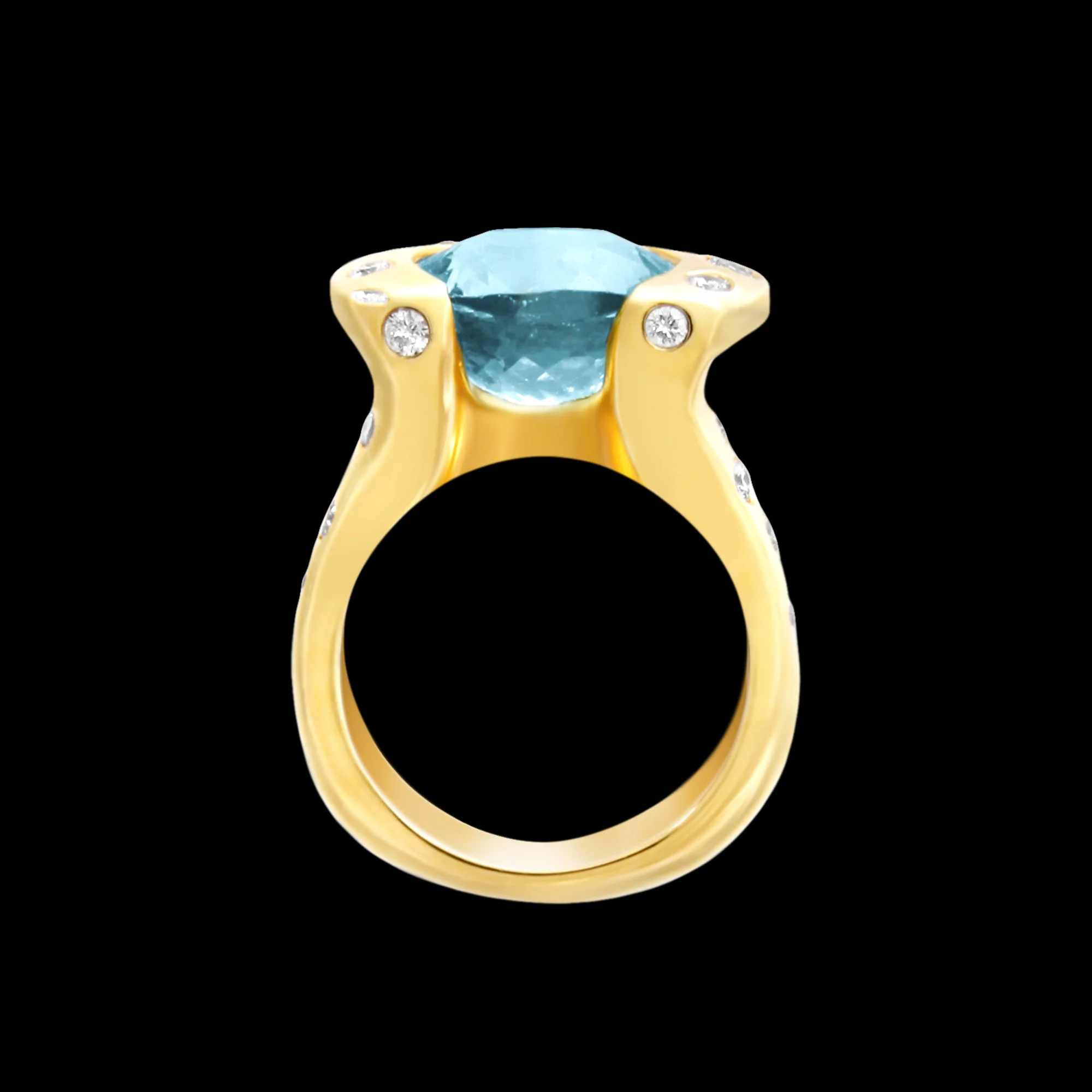 FRIDA | Fine Jewellery. Celestial Collection. Eclipse ring in 18kt yellow gold set with a faceted aquamarine and diamonds. View2.
