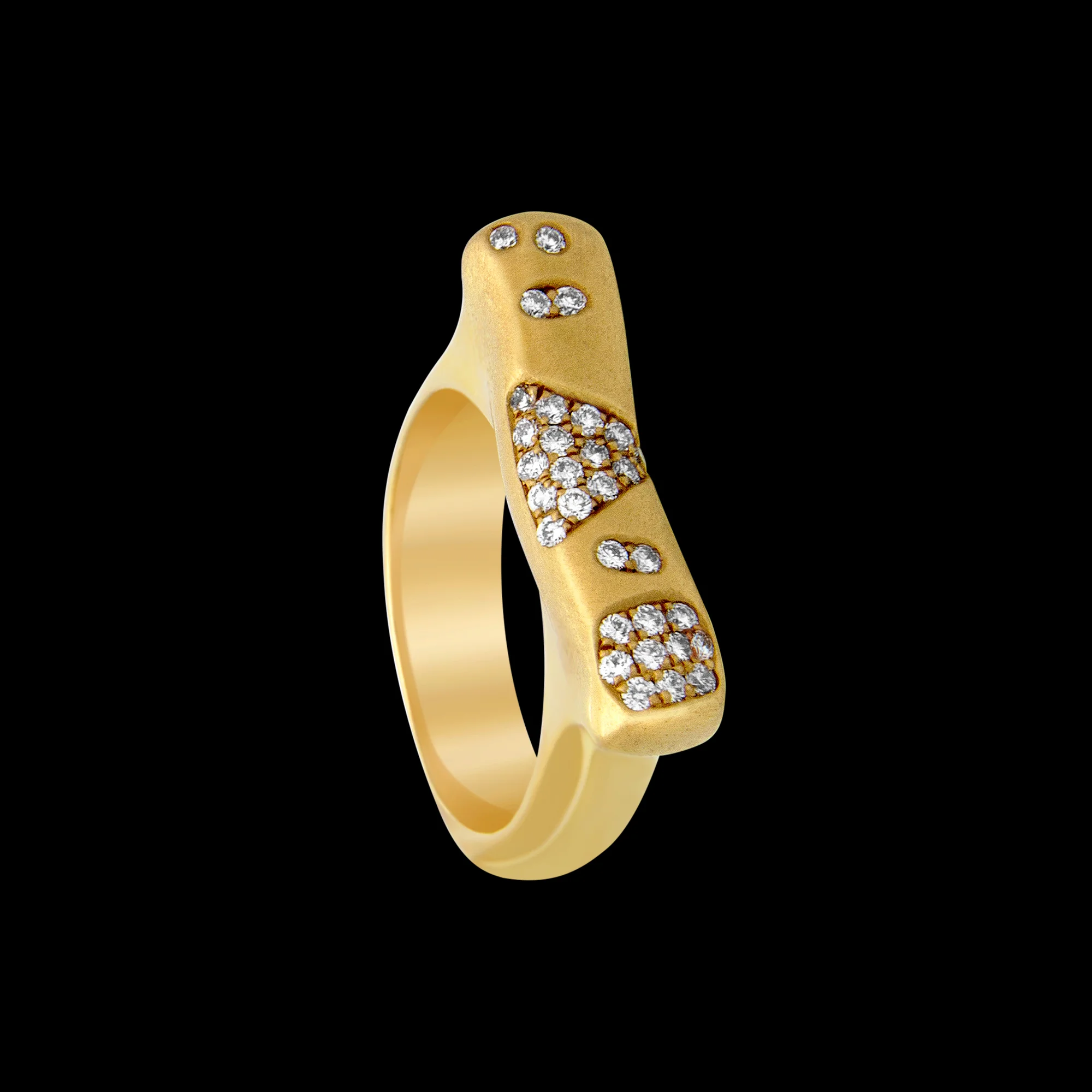 FRIDA | Fine Jewellery. Strata™ Collection. Diamond stacking ring in 18kt yellow gold. FRI 10301A SC1.