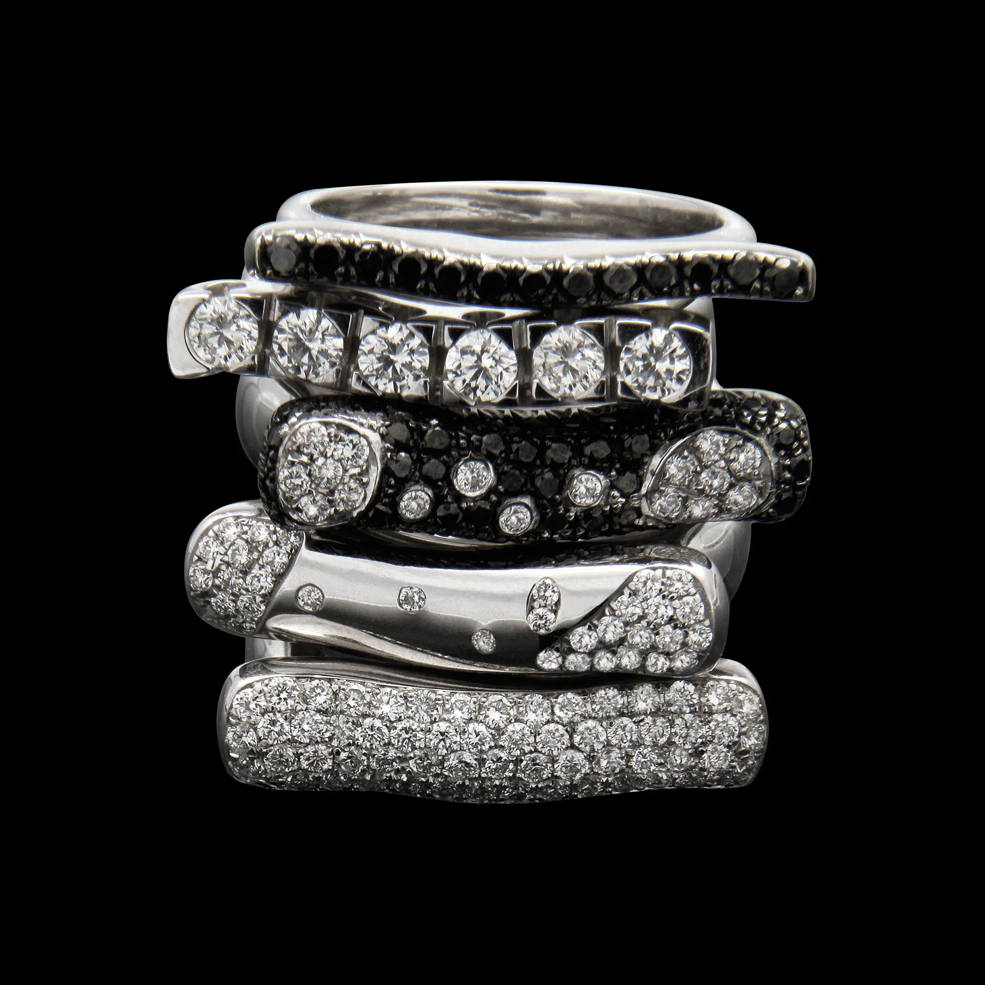 FRIDA | Fine Jewellery. Strata™ Collection. Diamond stacking rings in 18kt white gold.