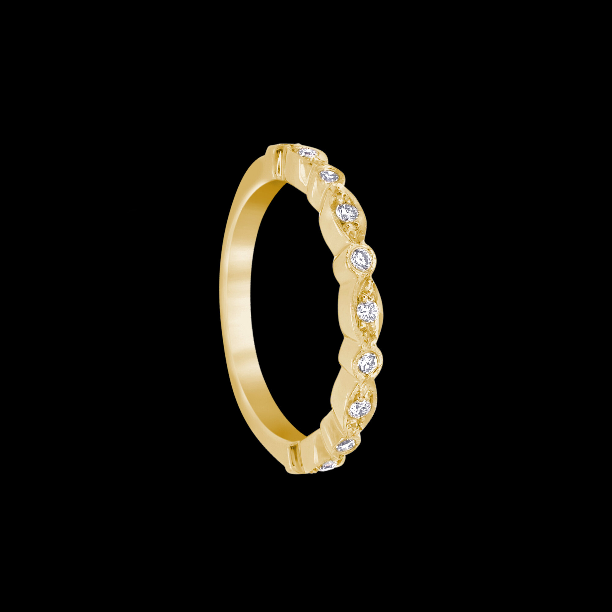 FRIDA | Fine Jewellery. Vintage-inspired diamond stacking ring in 18kt yellow gold View 1.