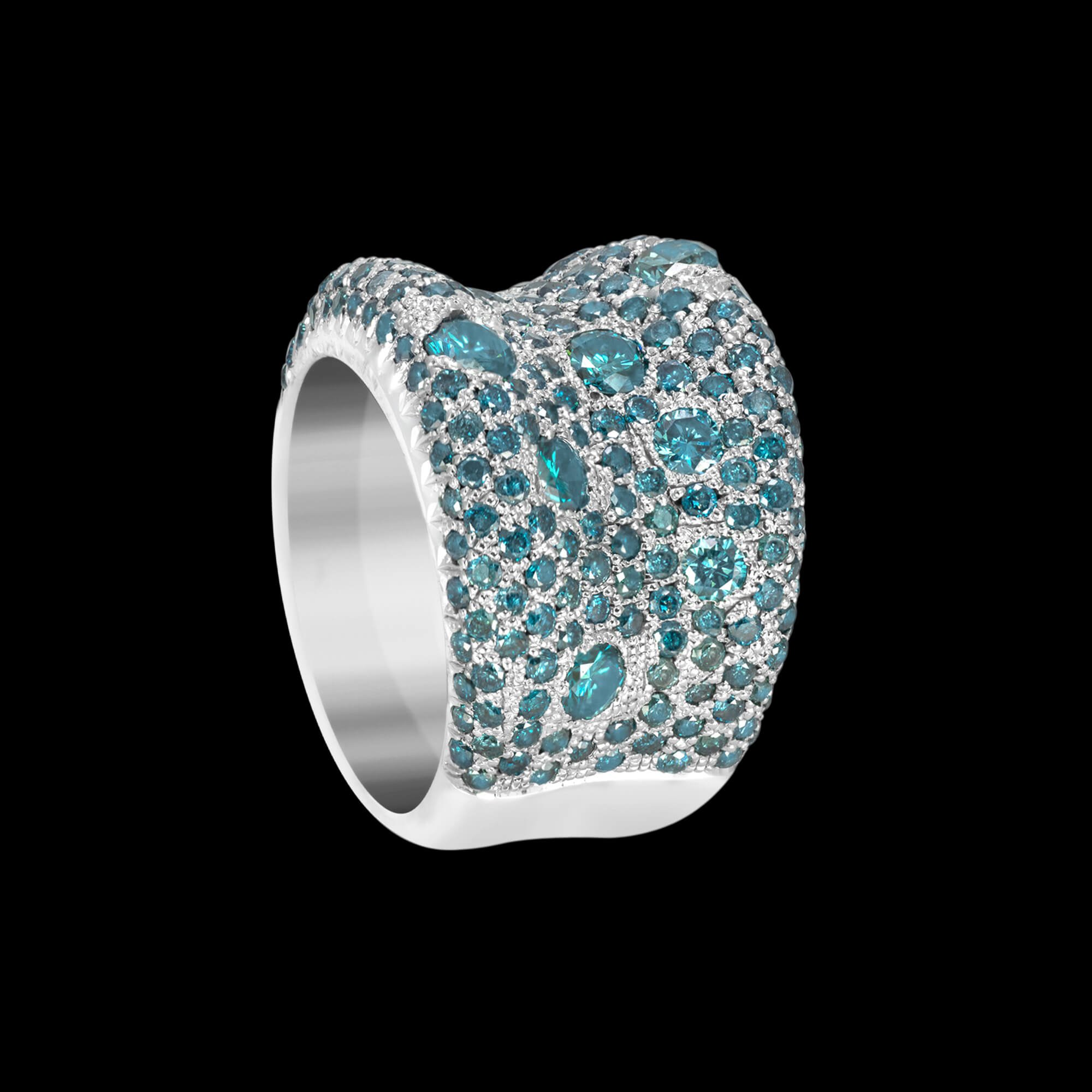 Custom saddle ring in 18kt white gold with blue diamonds. FRIDA | Fine Jewellery .jpg