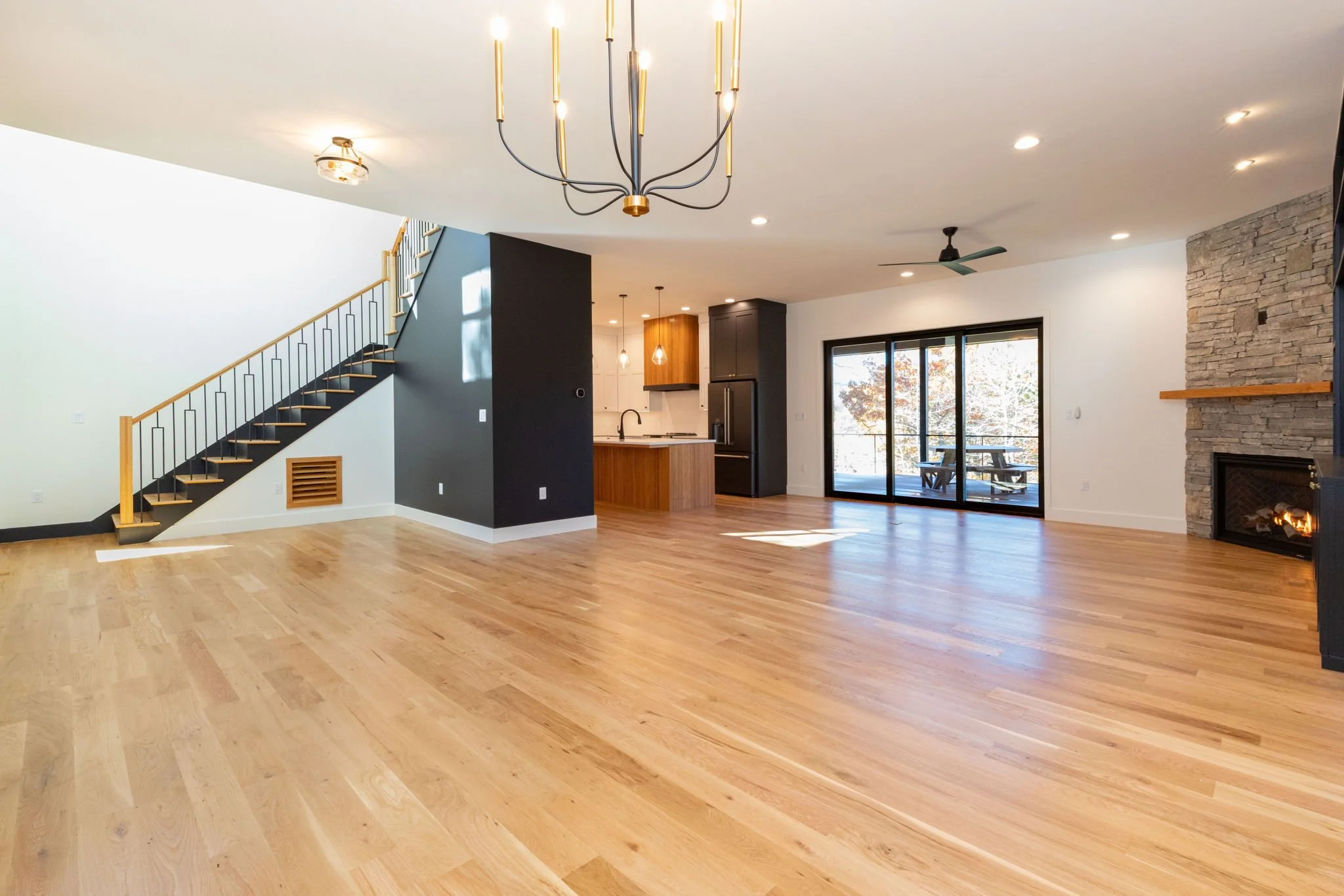 877 Hawk Mountain Rd-18.jpg
