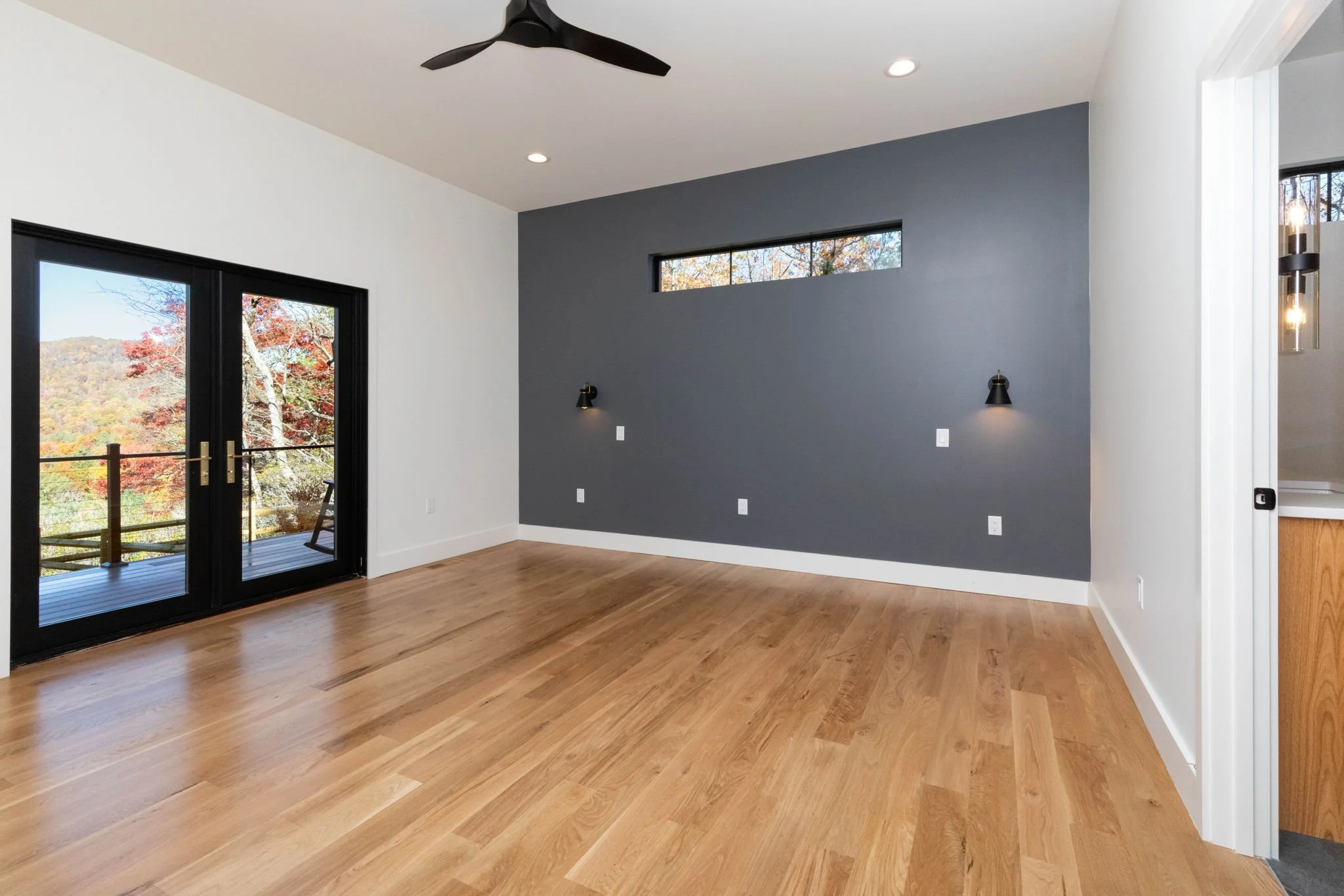 877 Hawk Mountain Rd-4.jpg