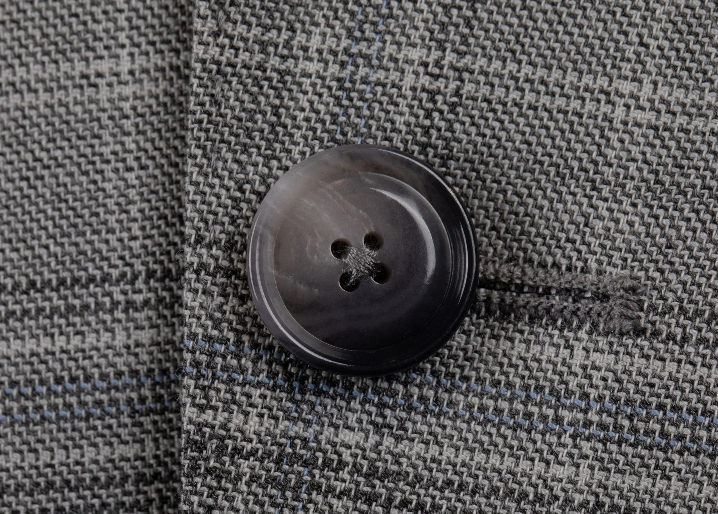 50558974-041 Button.jpg