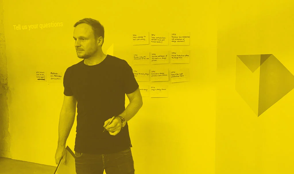 uideation-Andi-Vortrag-GELB.jpg