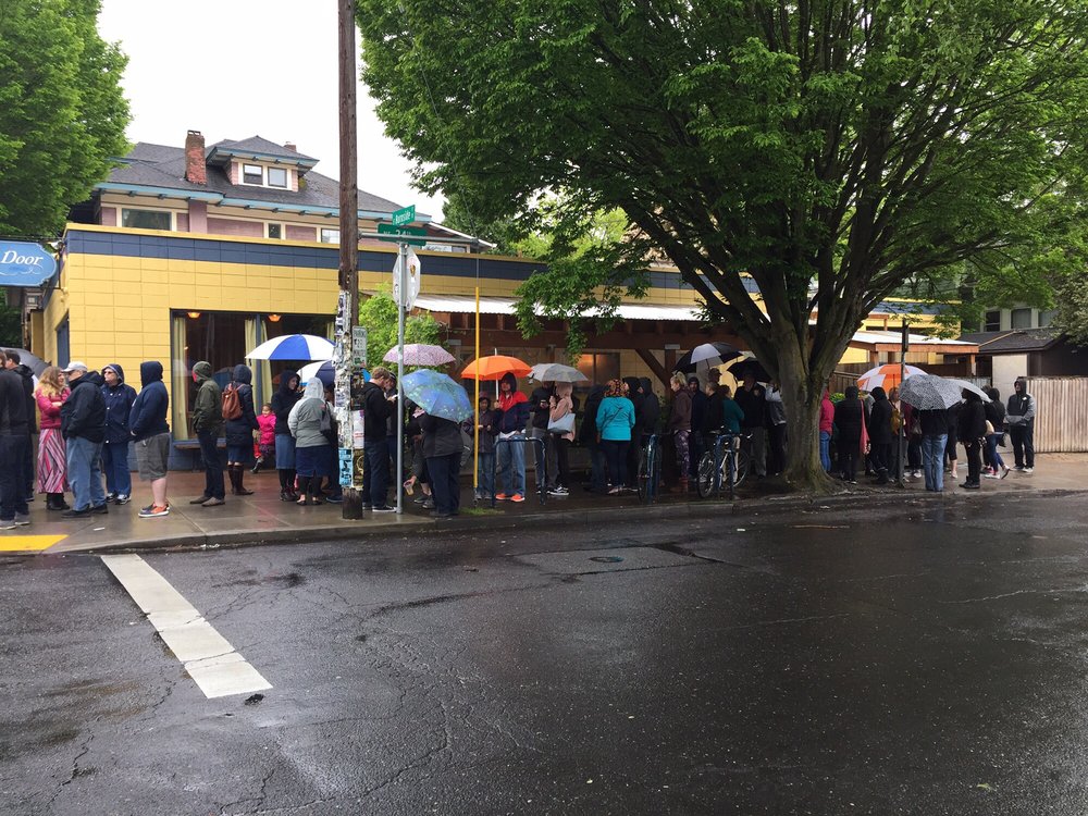 http_saf_app_line sitters_apple_restaurant_portland_screen door.jpg