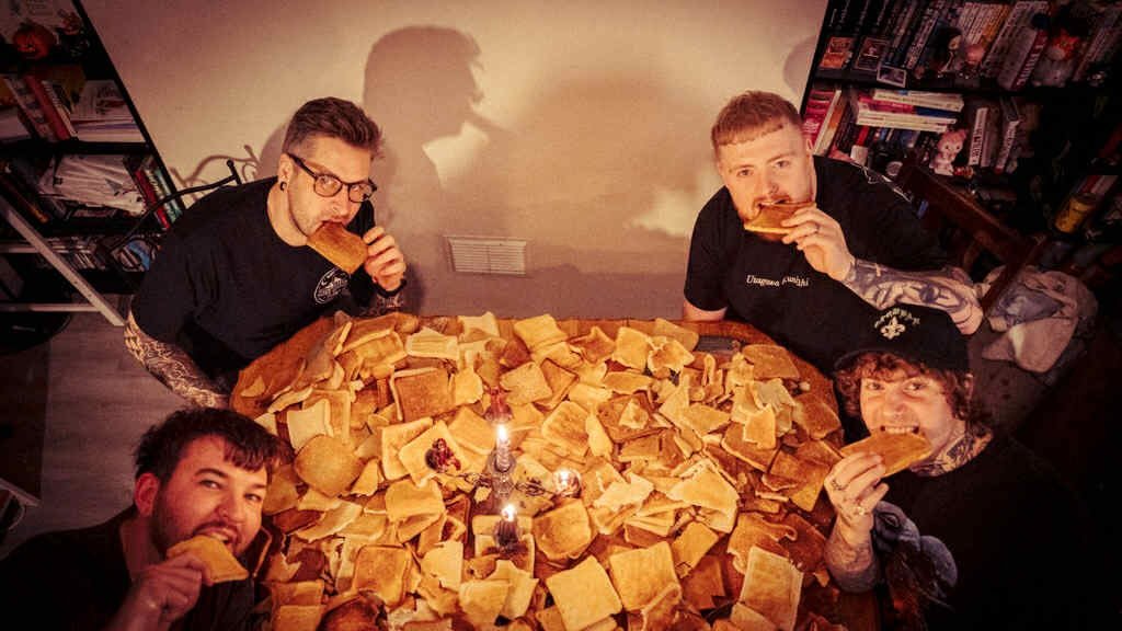 Thanks for all the love on &lsquo;Live Laugh Toaster Bath&rsquo; so far. Can&rsquo;t wait to show you what we&rsquo;re working on next.

📸: @lukebovill