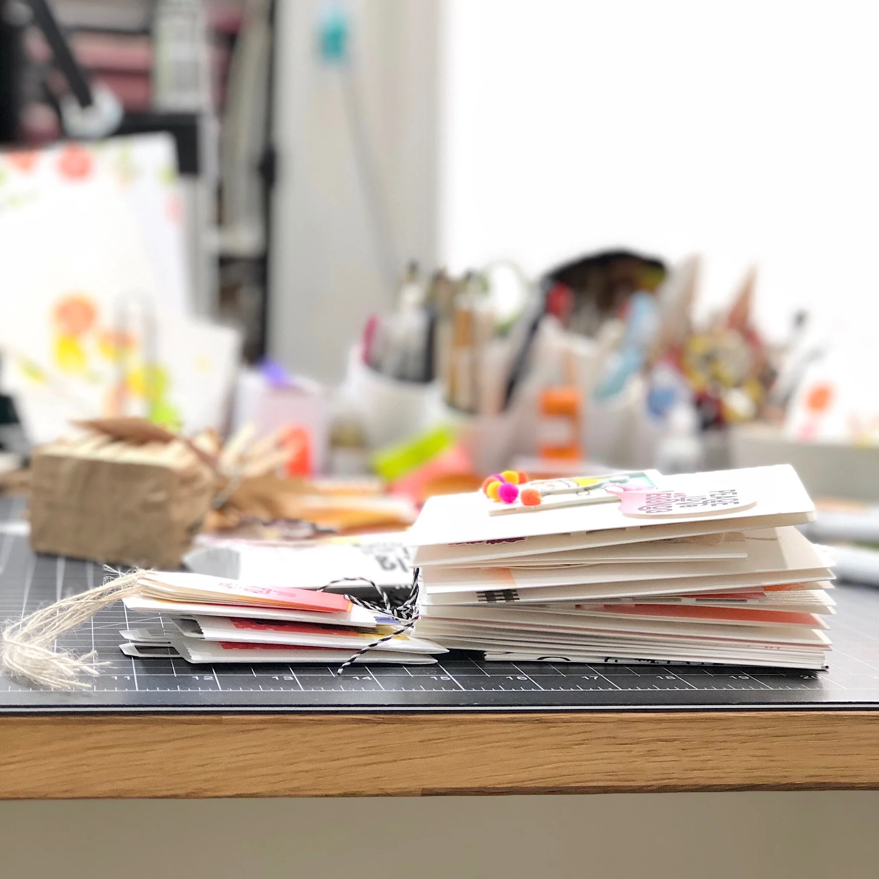 2019-07-28-deskmess.jpg