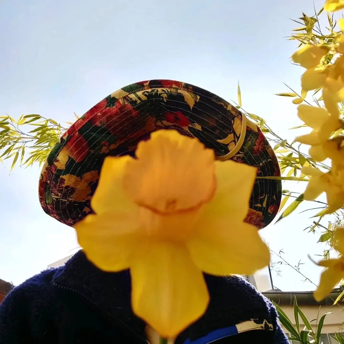 I&rsquo;ve always loved spring and its forever affair with flowers 🌼💛
This special curation is all about that floral obsession: organic forms, art nouveau curves, vintage pieces that look like they&rsquo;ve grown instead of being made. Silver that 