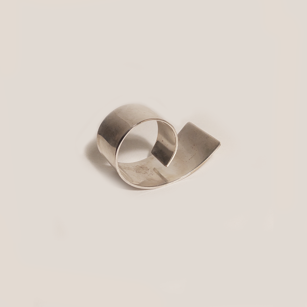 rond-serviette-spirale-argent-objoie-studioce-oceane-buret-4.webp