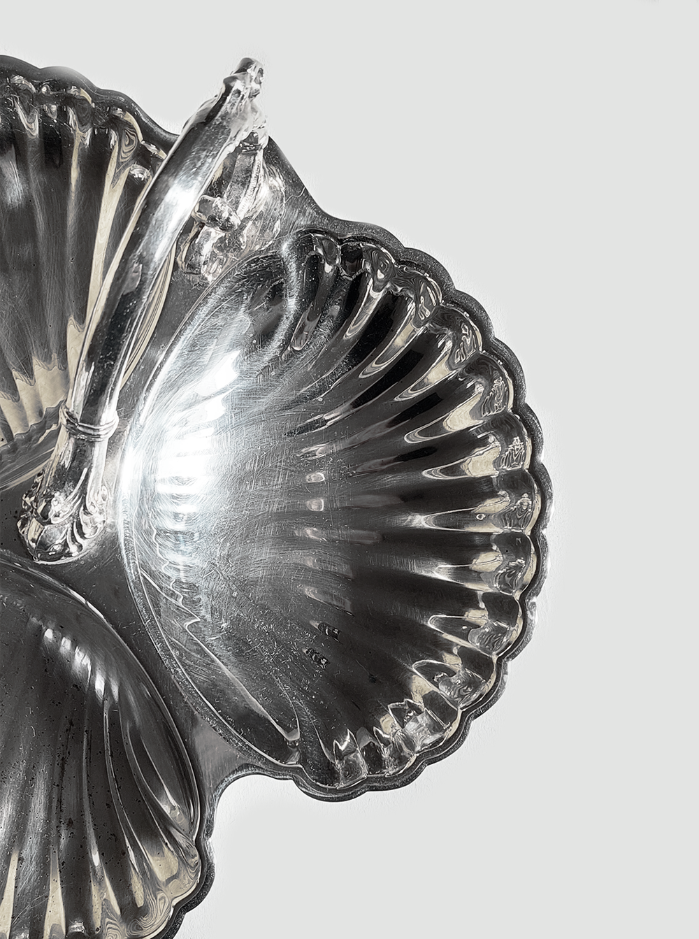 serviteur-triple-coquillage-argent-objoie-studioce-oceane-buret-7.webp