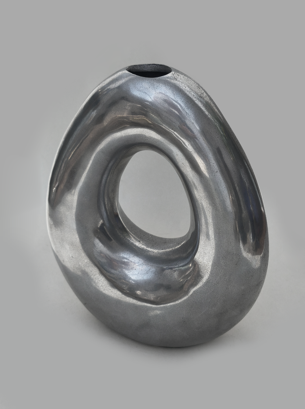 les-objoies-brass-hole-vase-2.webp