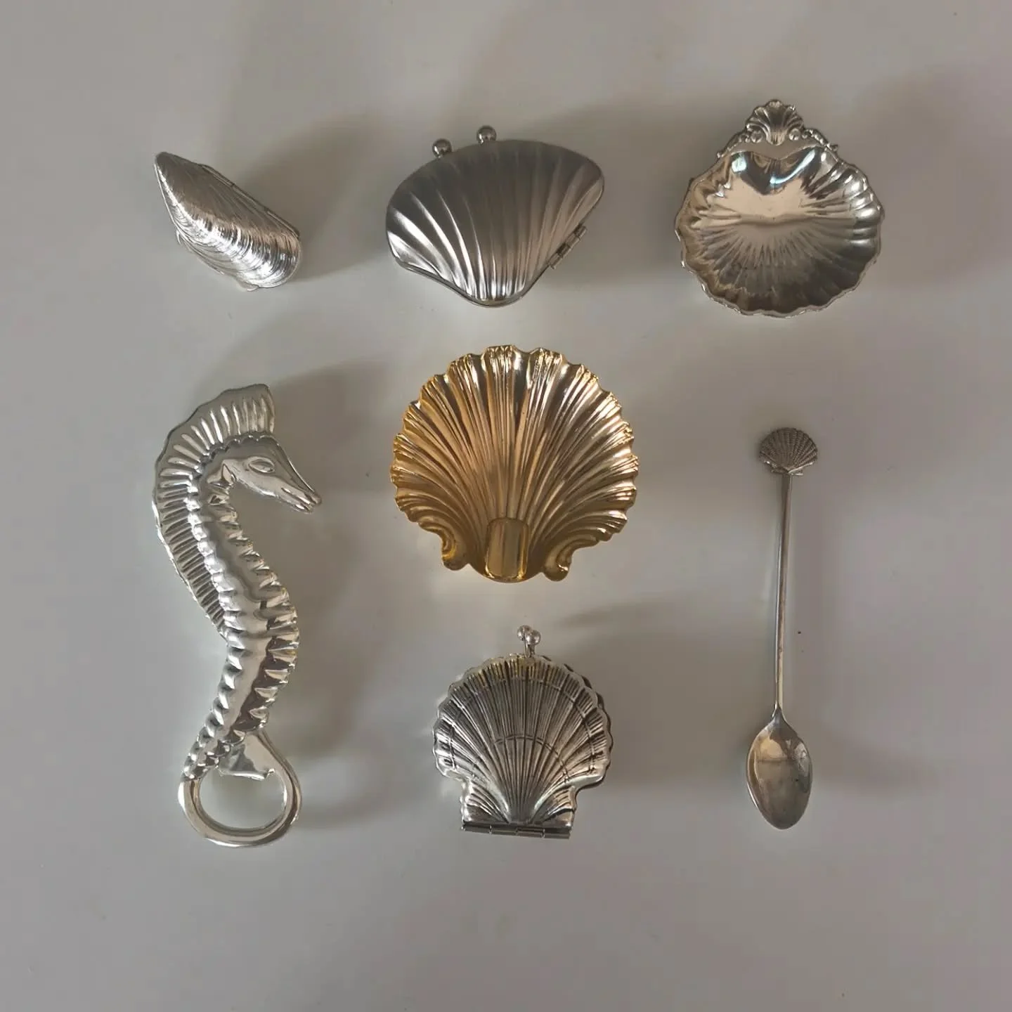 Everyday trinkets that make more sense as shells 🐚👛🥄🪎🧈💊✨