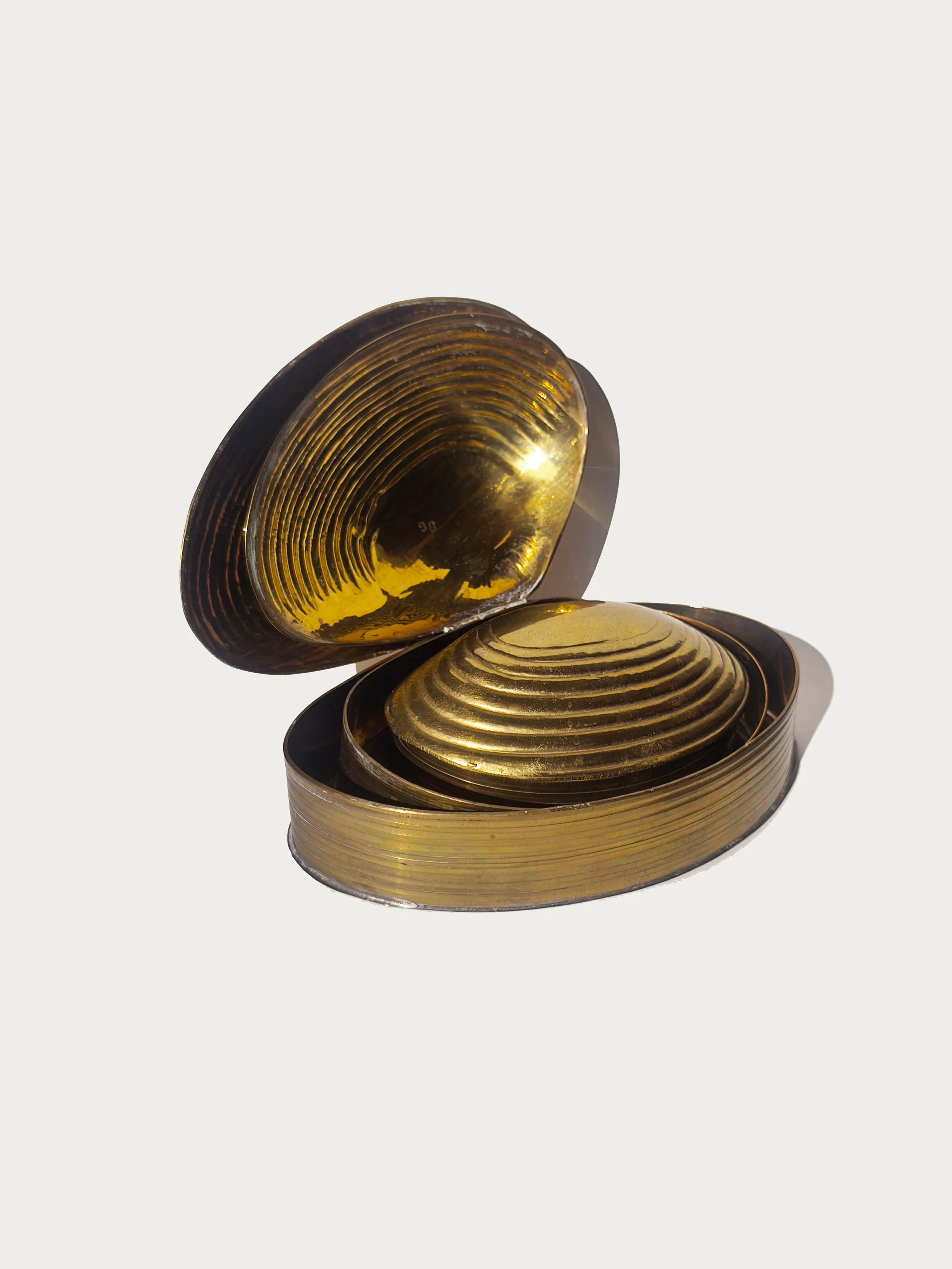 les-objoies-trio-brass-shell-box.jpg