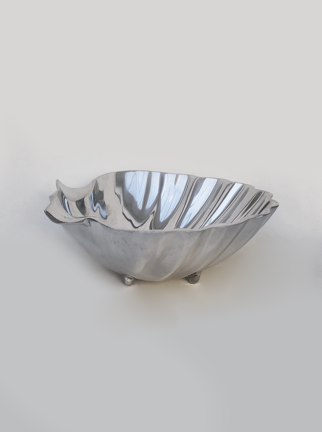 les-objoies-large-shell-dish-6.png