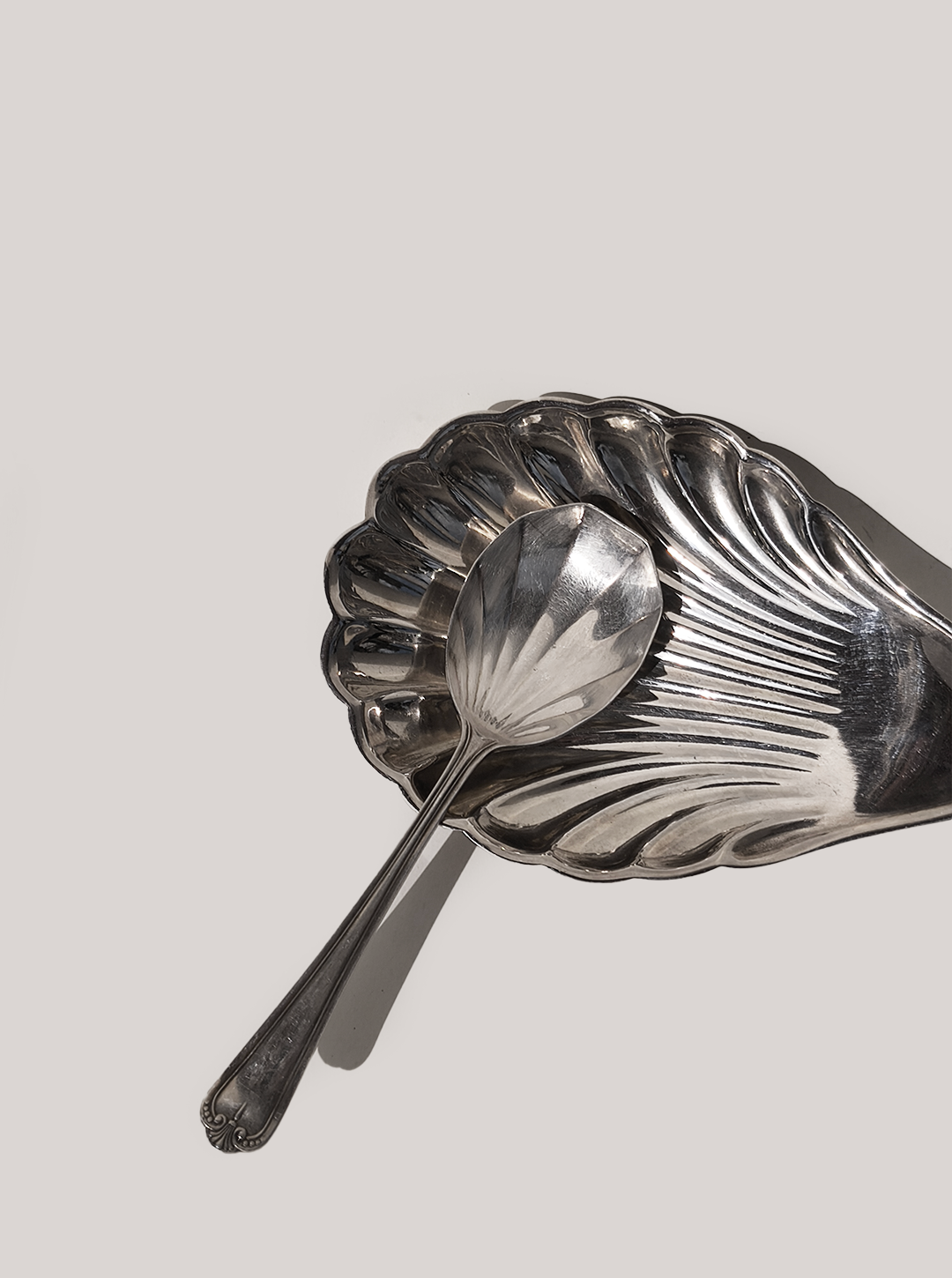 les-objoies-shell-spoon-set-2.png