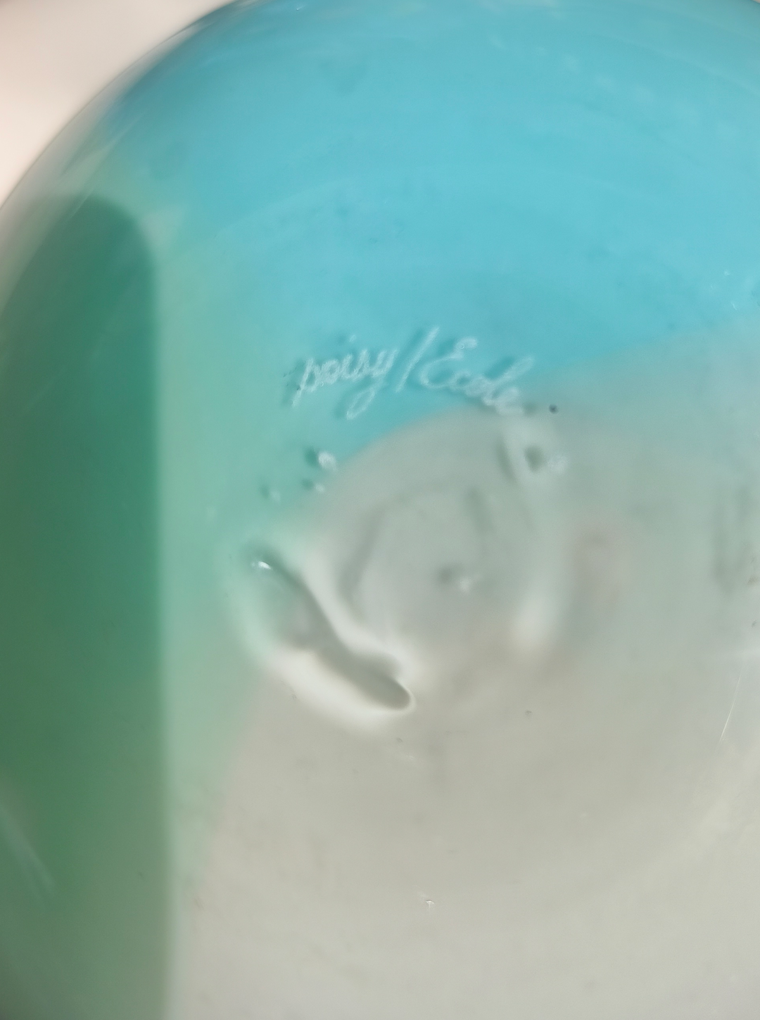 les-objoies-ball-vase-opaque-5.png