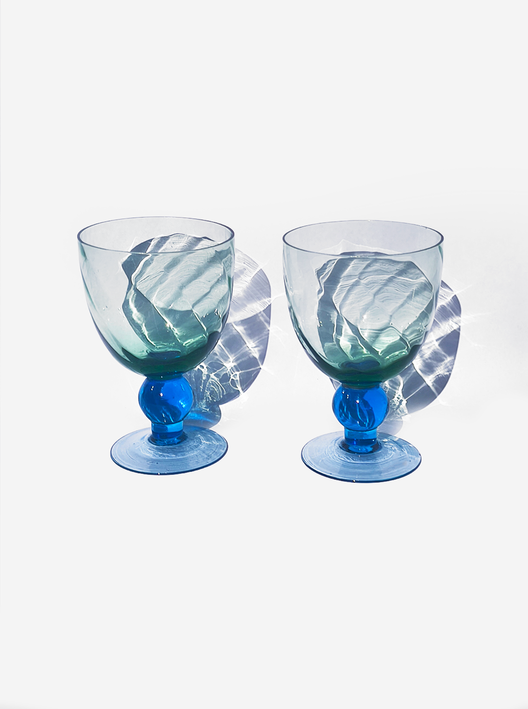 les-objoies-blue-duo-glasses.png