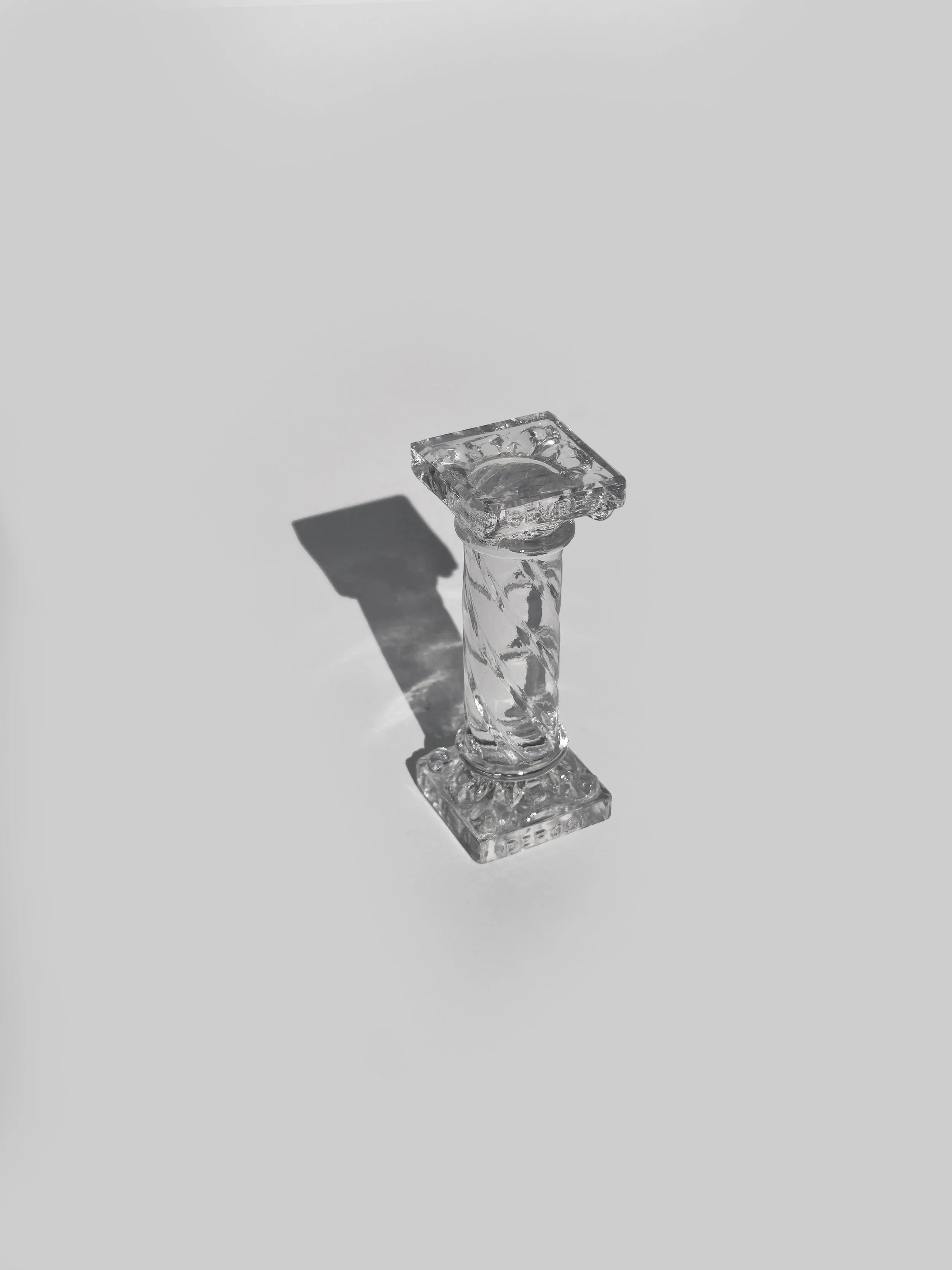 les-objoies-glass-porte-couteau-sevres.jpg