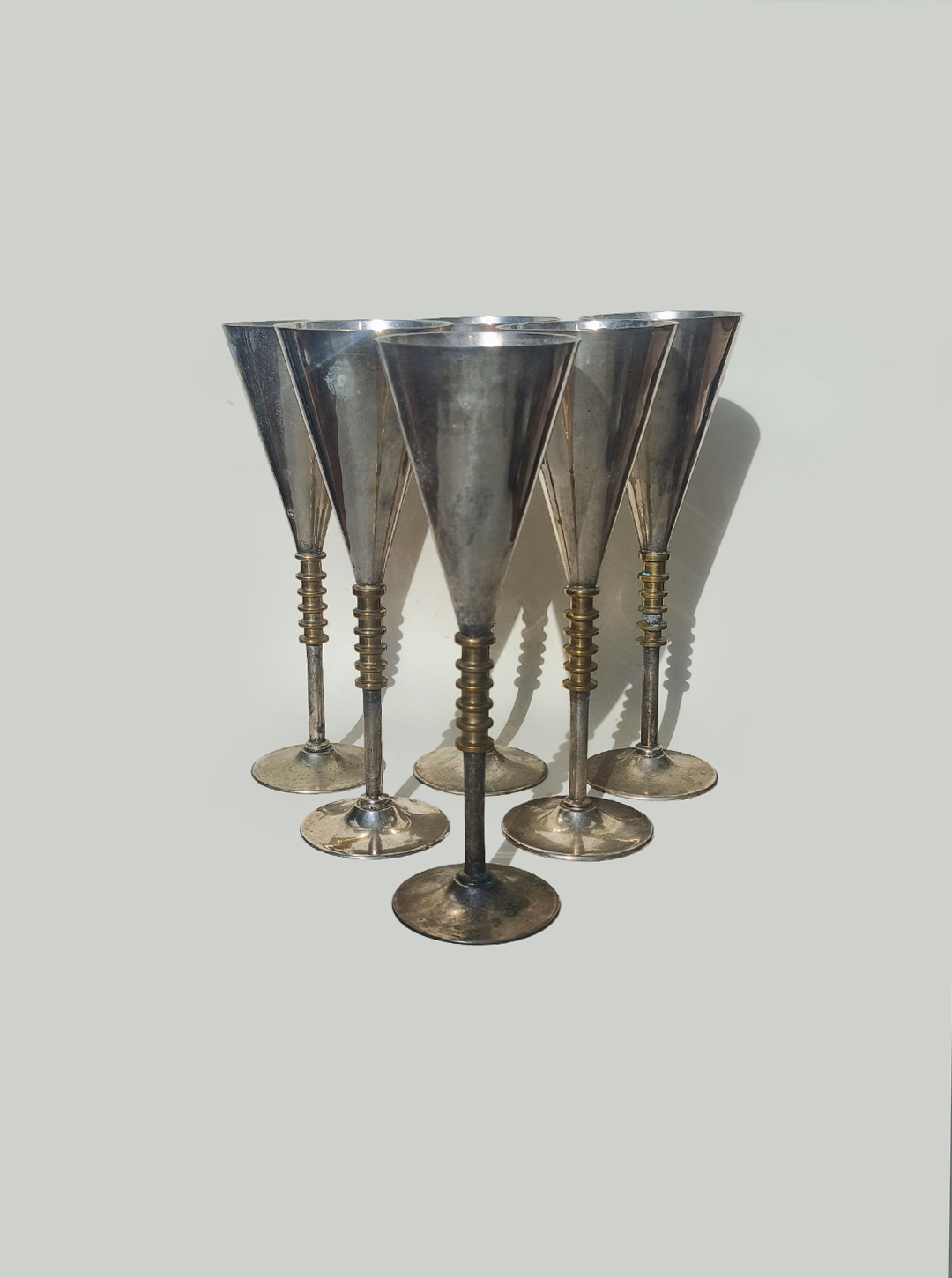 les-objoies-champages-cups-brass-2.png