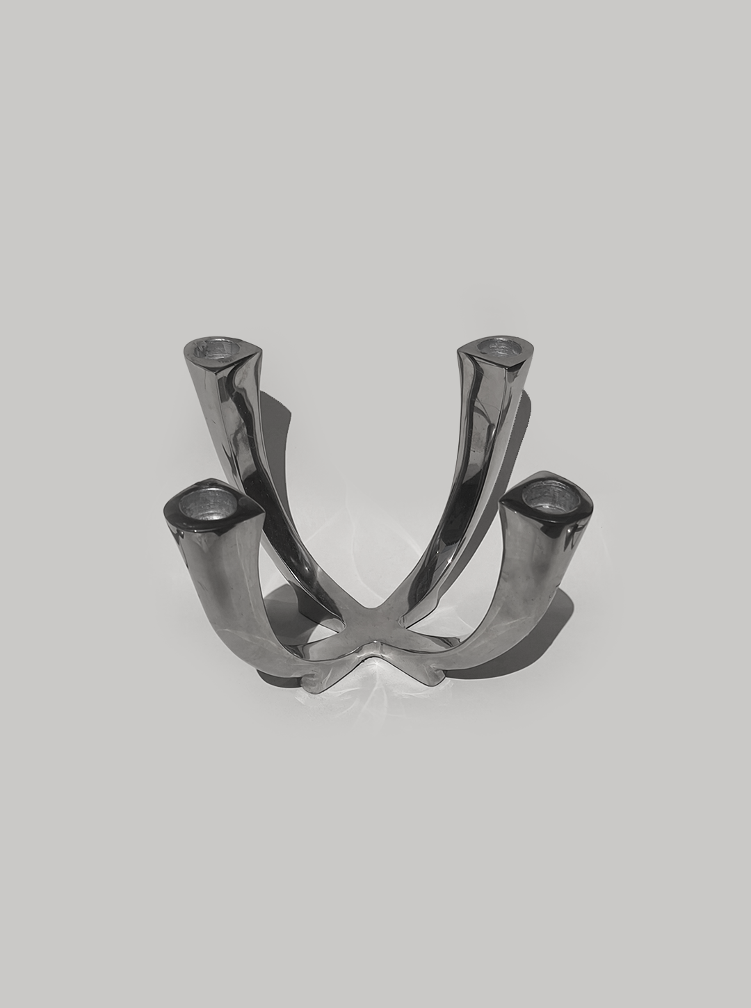 les-objoies-candle-holder-9.png