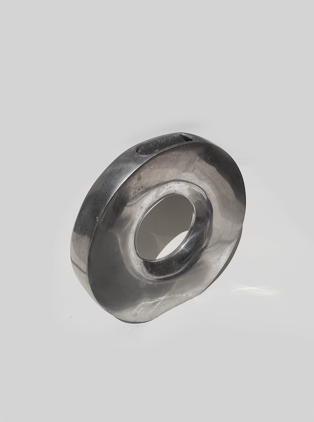les-objoies-circle-vase-1.png