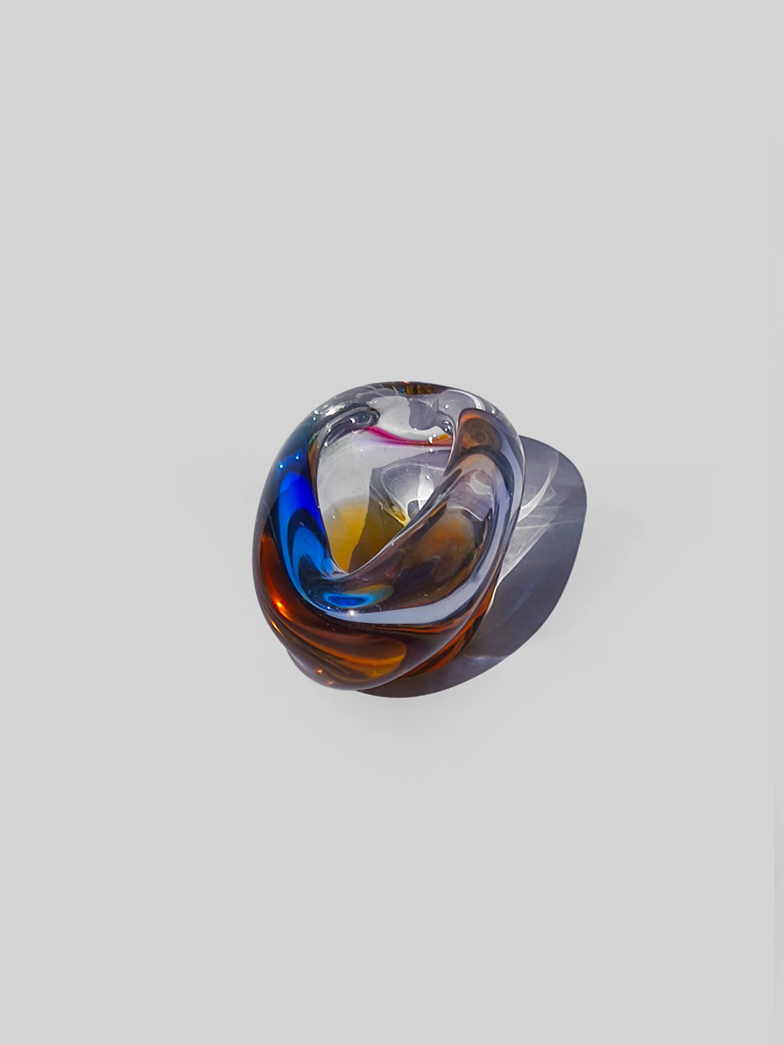 les-objoies-glass-rainbow-ashtray-3.jpg