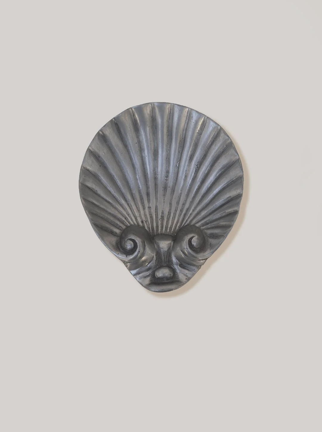 les-objoies-shell-vide-poche-pewter.jpg