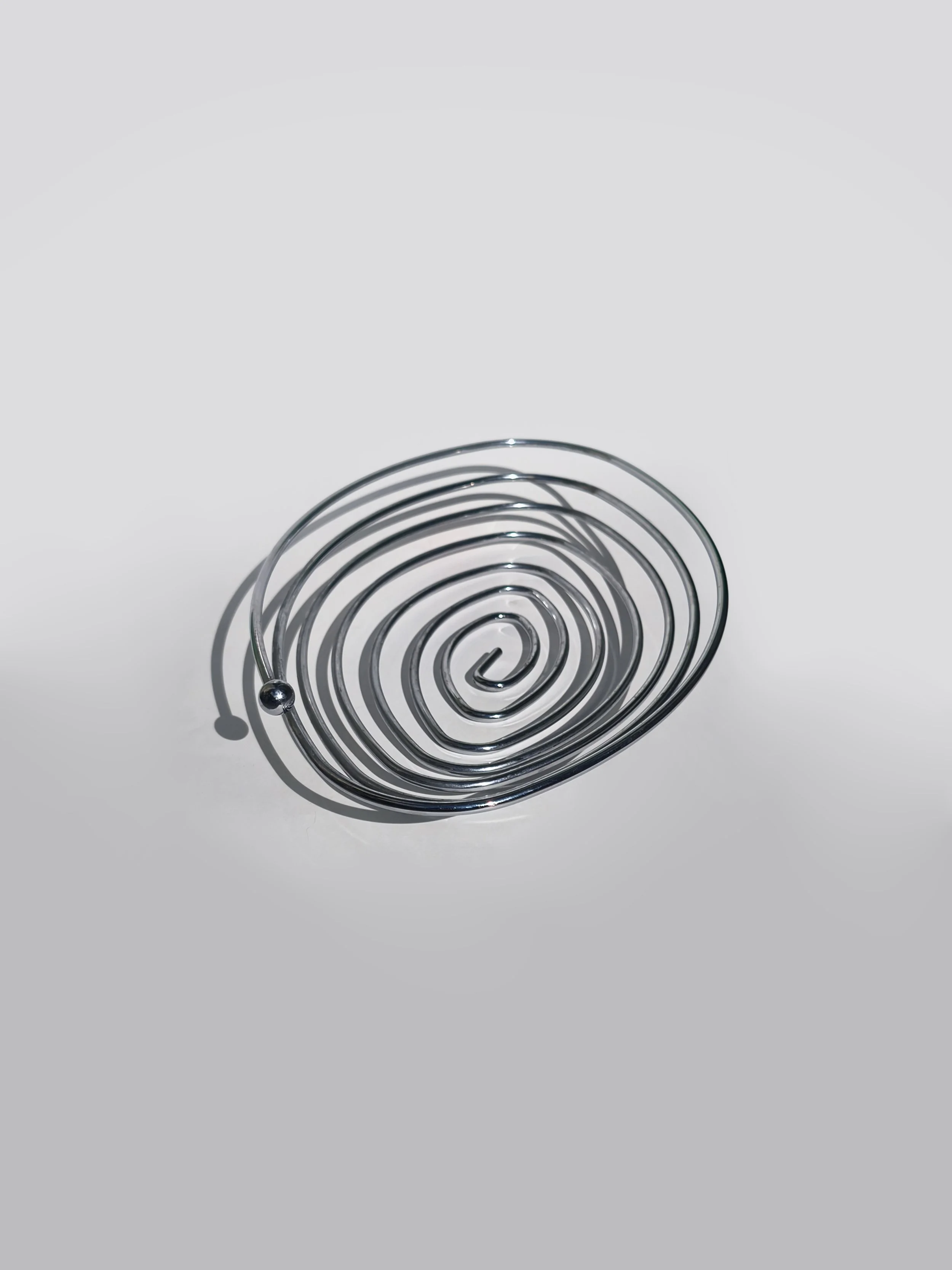 les-objoies-fruit-spiral-basket-steel.jpg