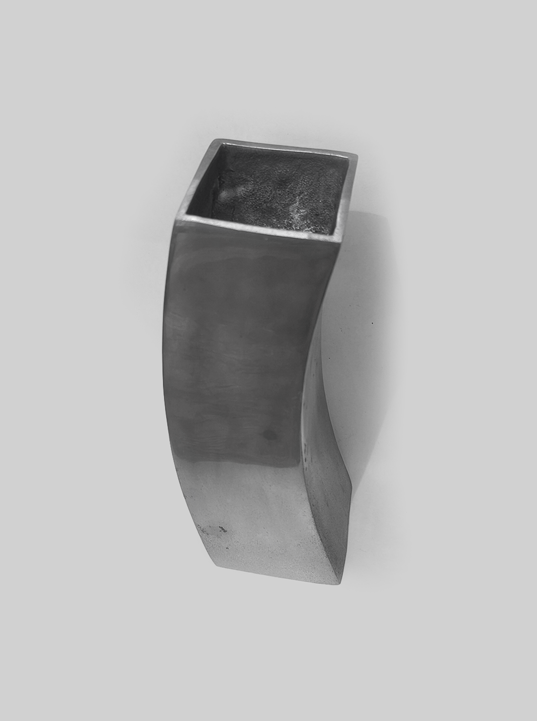 les-objoies-wave-vase-4.png