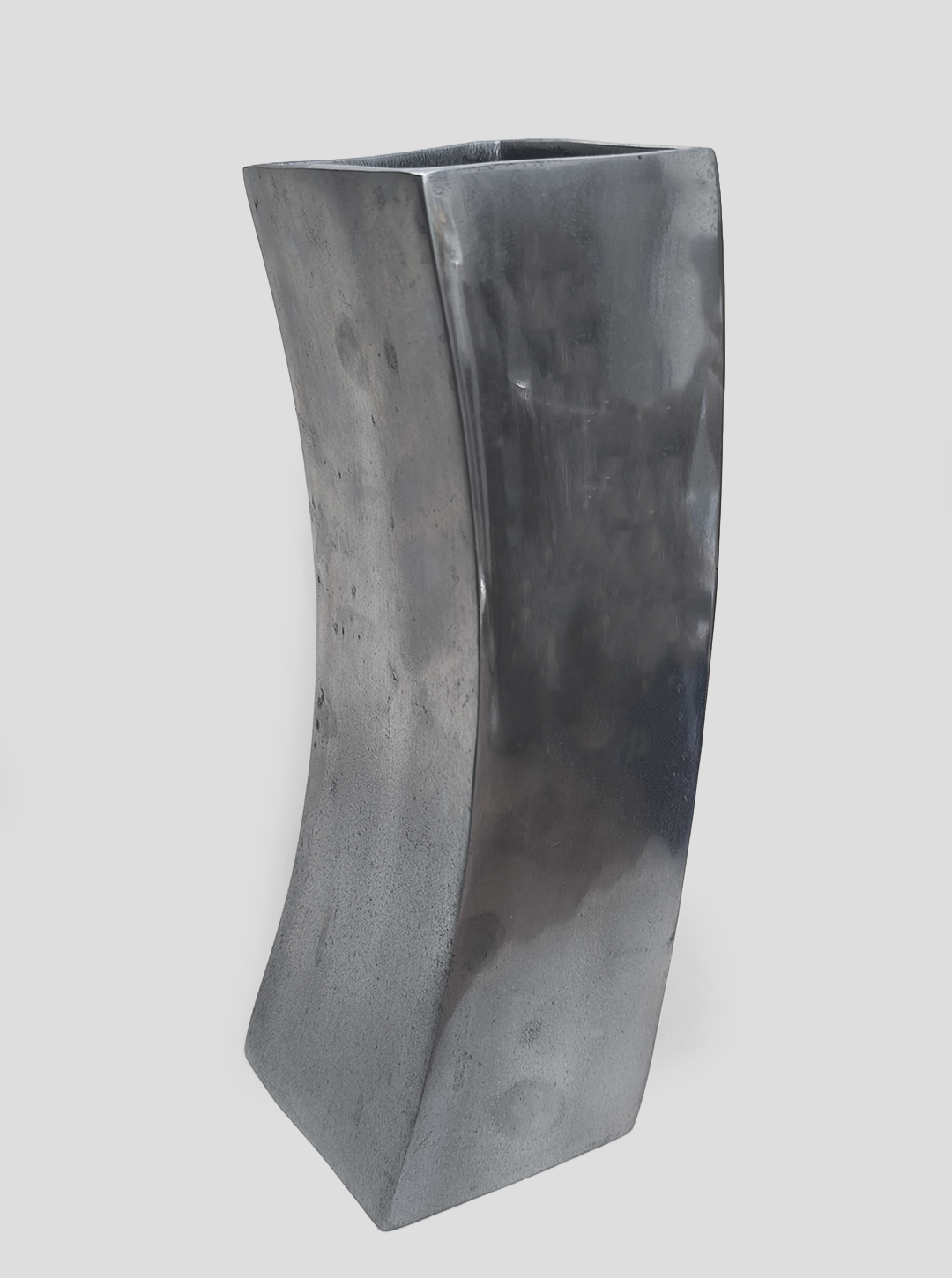les-objoies-wave-vase-3.png