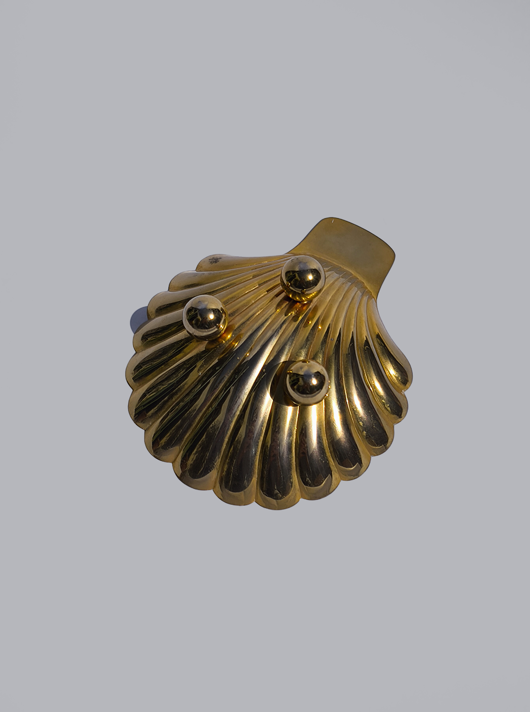 les-objoies-golden-shell-vide-poche-4.jpg
