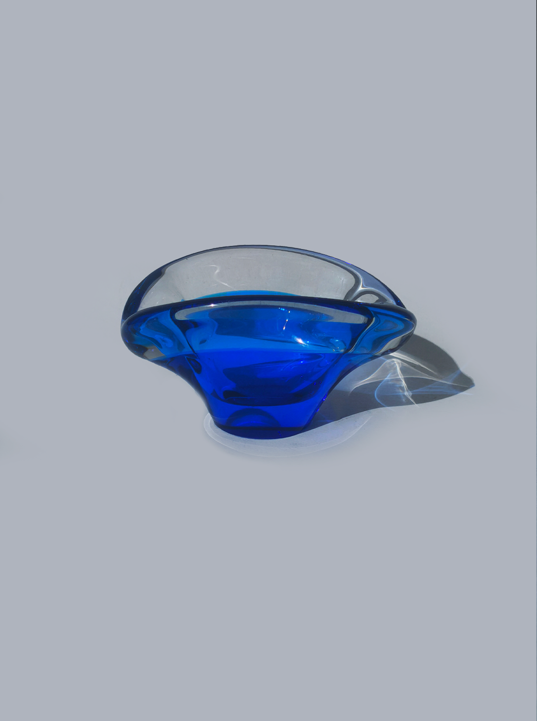les-objoies-blue-ashtray-glass.png