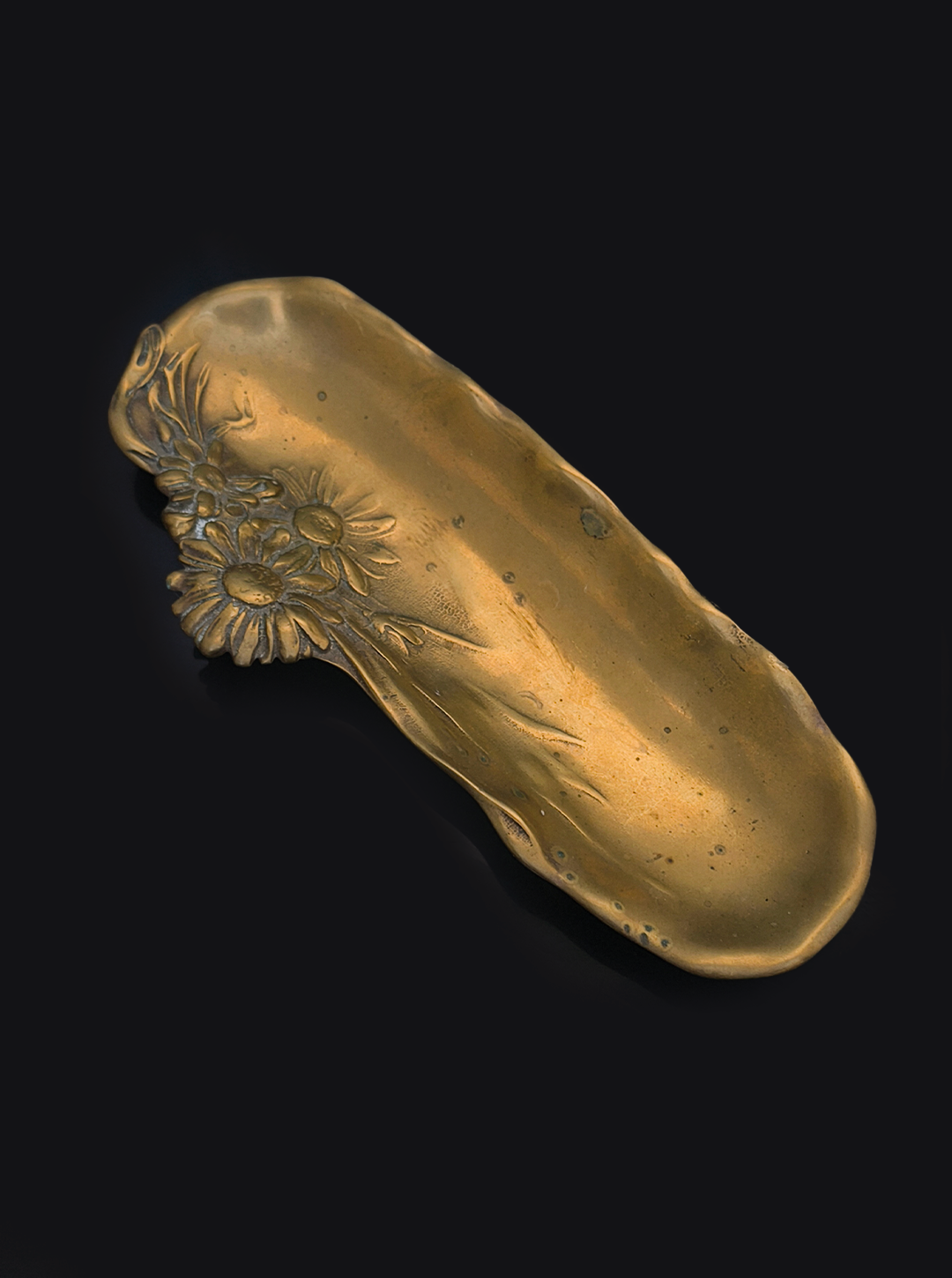 les-objoies-art-nouveau-vide-poche-brass-4.png