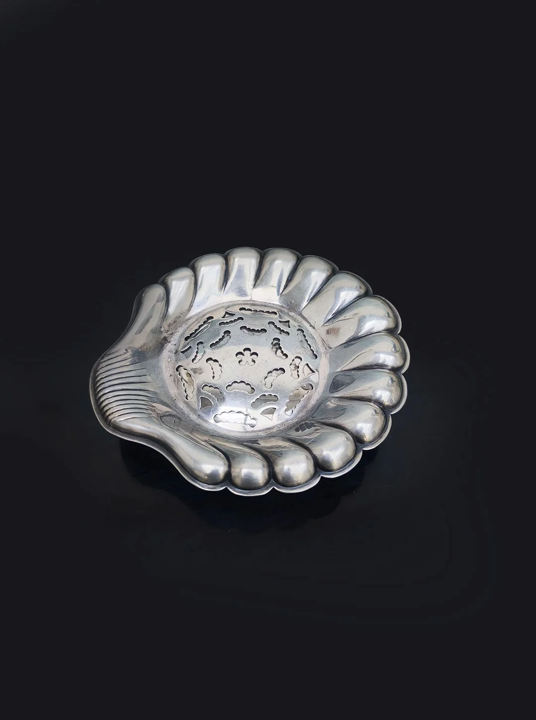 les-objoies-shell-coquillor-dish-4.jpg